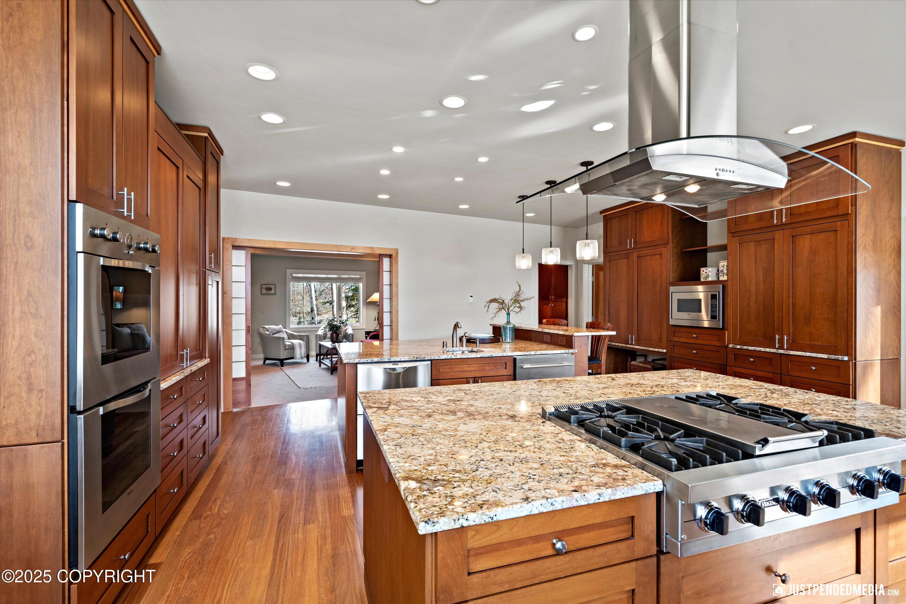 Anchorage, Alaska, 99517, United States, 3 Bedrooms Bedrooms, ,5 BathroomsBathrooms,Residential,Active,1849181