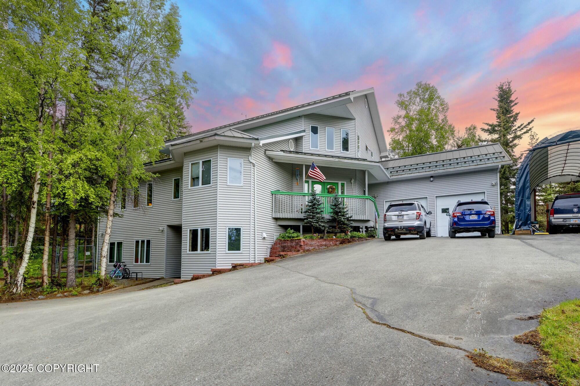Anchorage, Alaska, 99516, United States, 4 Bedrooms Bedrooms, ,5 BathroomsBathrooms,Residential,Active,1914594