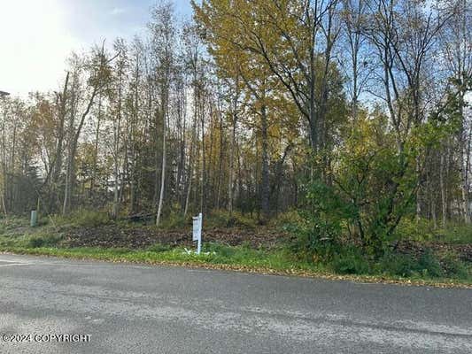 11400 E EQUESTRIAN ST, PALMER, AK 99645 - Image 1