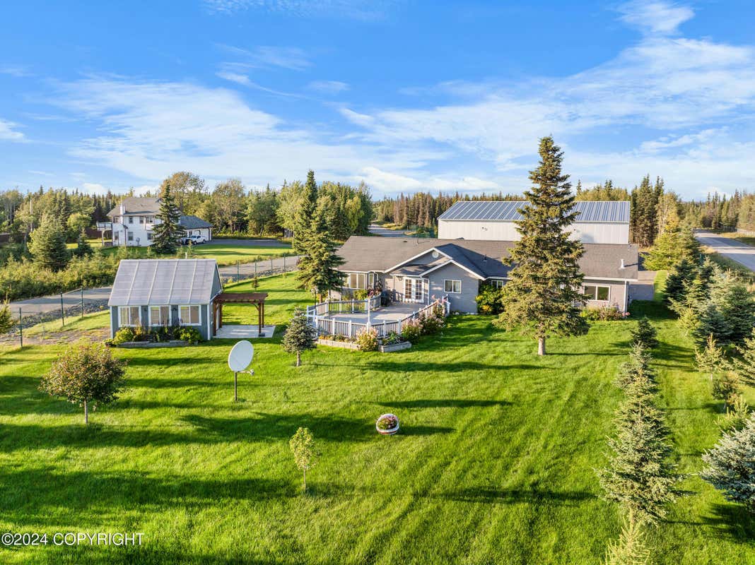 37670 SAILORS WATCH CIR, KENAI, AK 99611, photo 1 of 47