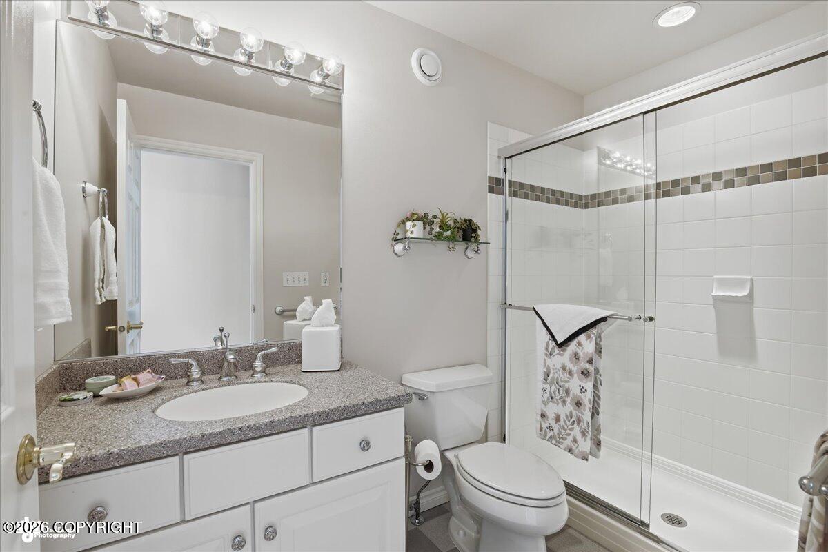 Anchorage, Alaska, 99516, United States, 6 Bedrooms Bedrooms, ,5 BathroomsBathrooms,Residential,Active,1914593