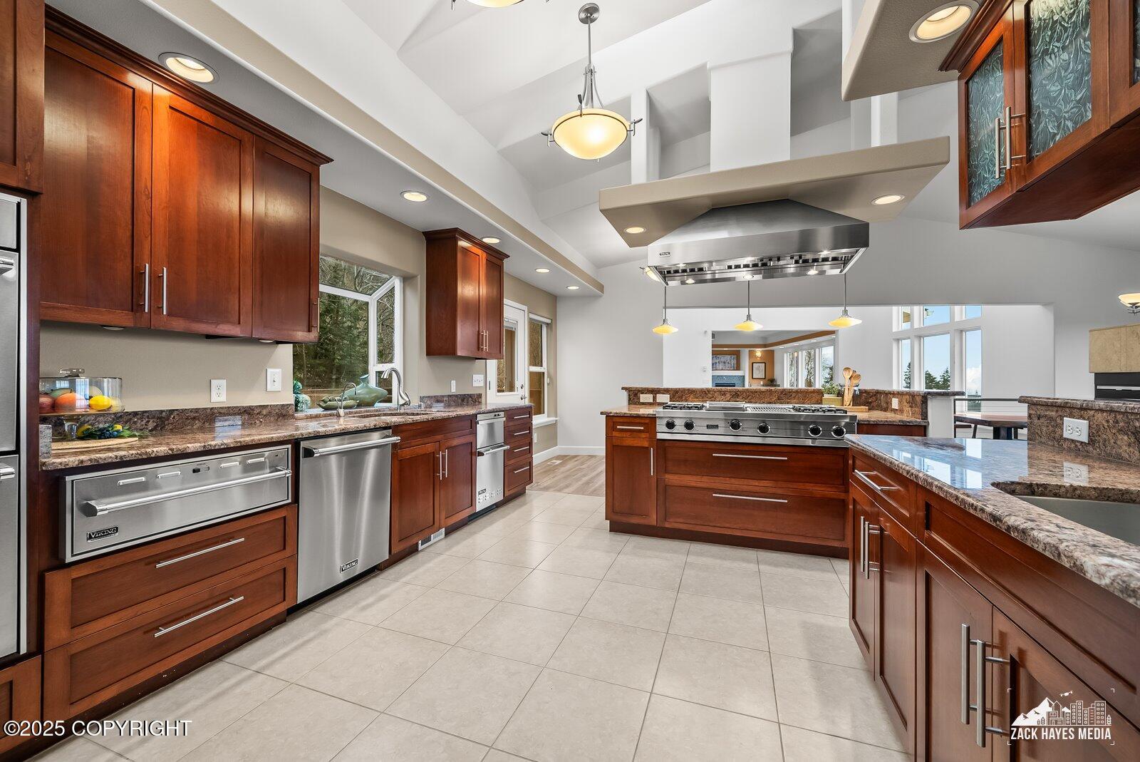 Anchorage, Alaska, 99507, United States, 4 Bedrooms Bedrooms, ,4 BathroomsBathrooms,Residential,Active,1965789