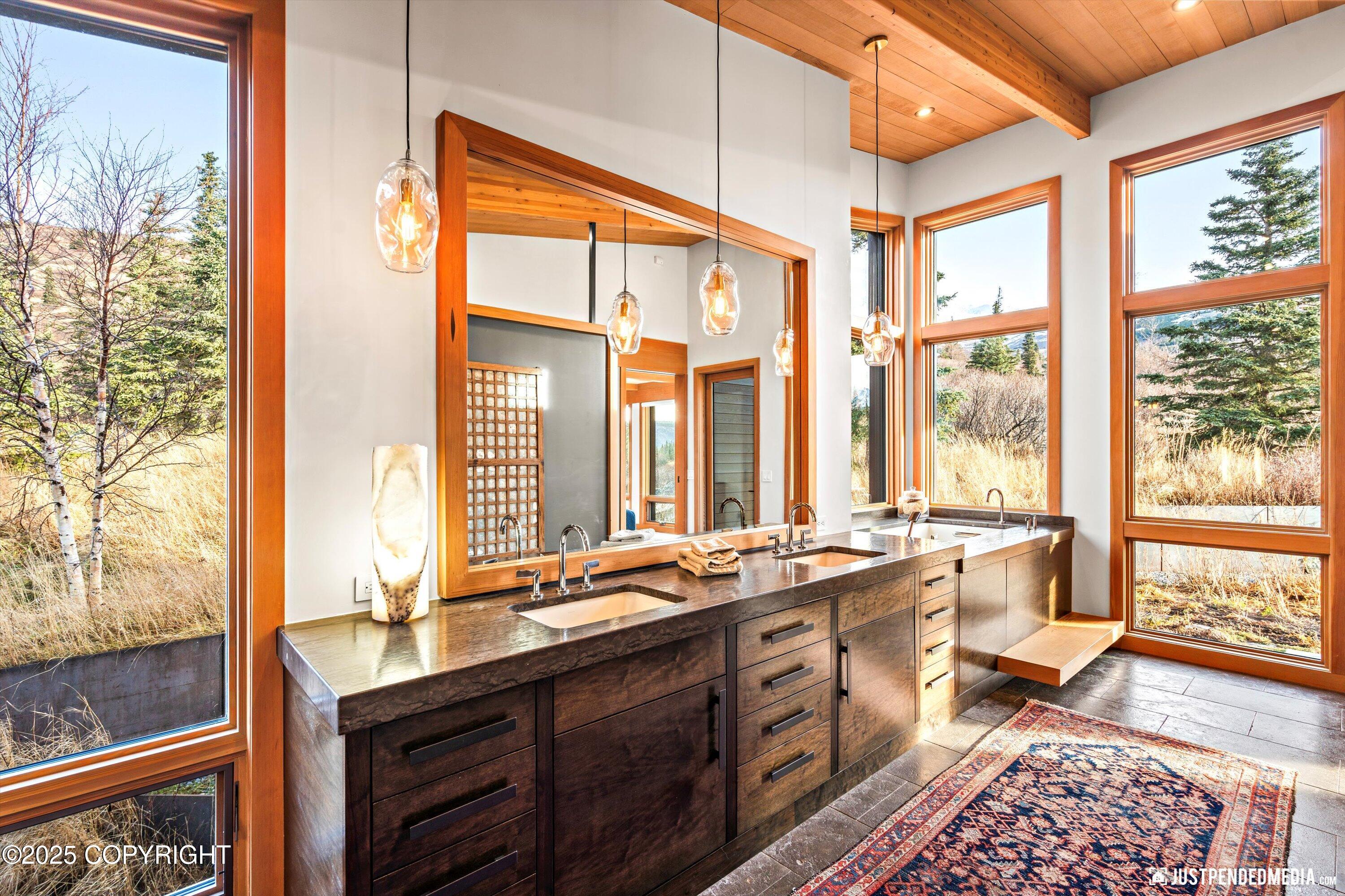 Anchorage, Alaska, 99507, United States, 3 Bedrooms Bedrooms, ,3 BathroomsBathrooms,Residential,Active,1964460