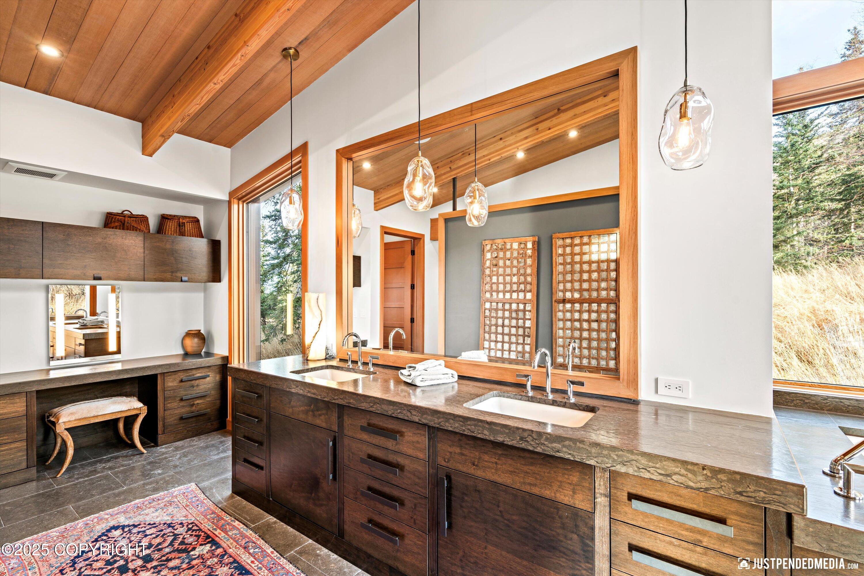 Anchorage, Alaska, 99507, United States, 3 Bedrooms Bedrooms, ,3 BathroomsBathrooms,Residential,Active,1964460