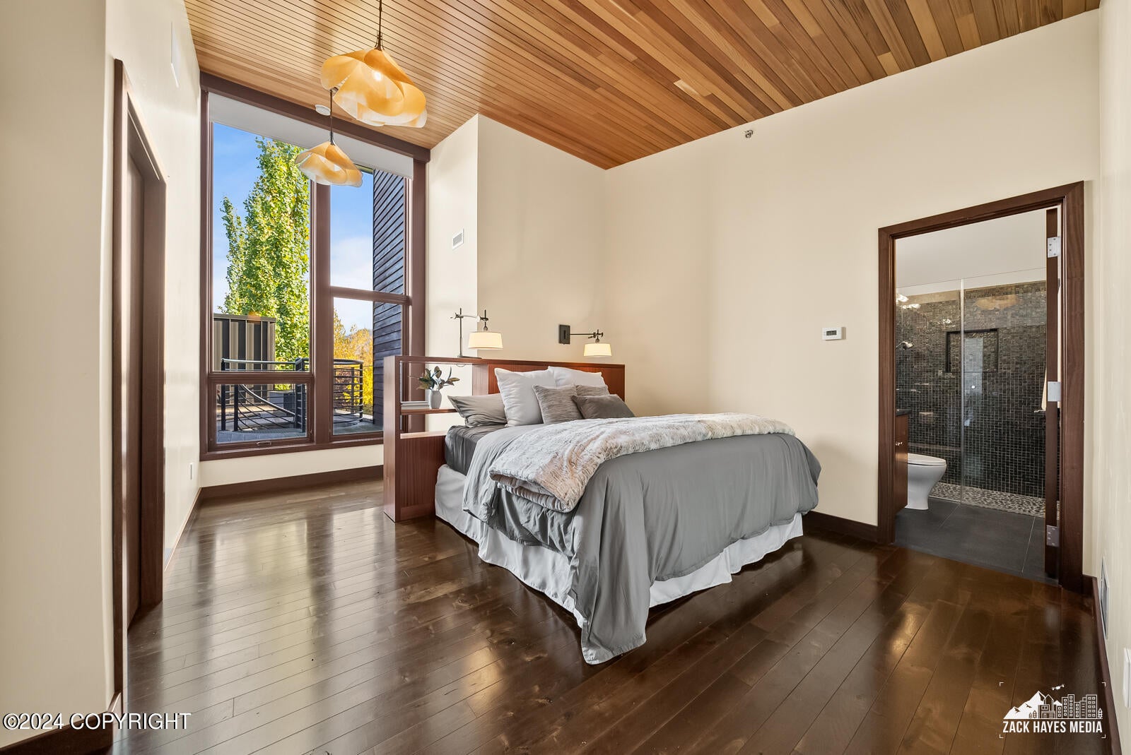 Anchorage, Alaska, 99516, United States, 4 Bedrooms Bedrooms, ,7 BathroomsBathrooms,Residential,Active,1849221