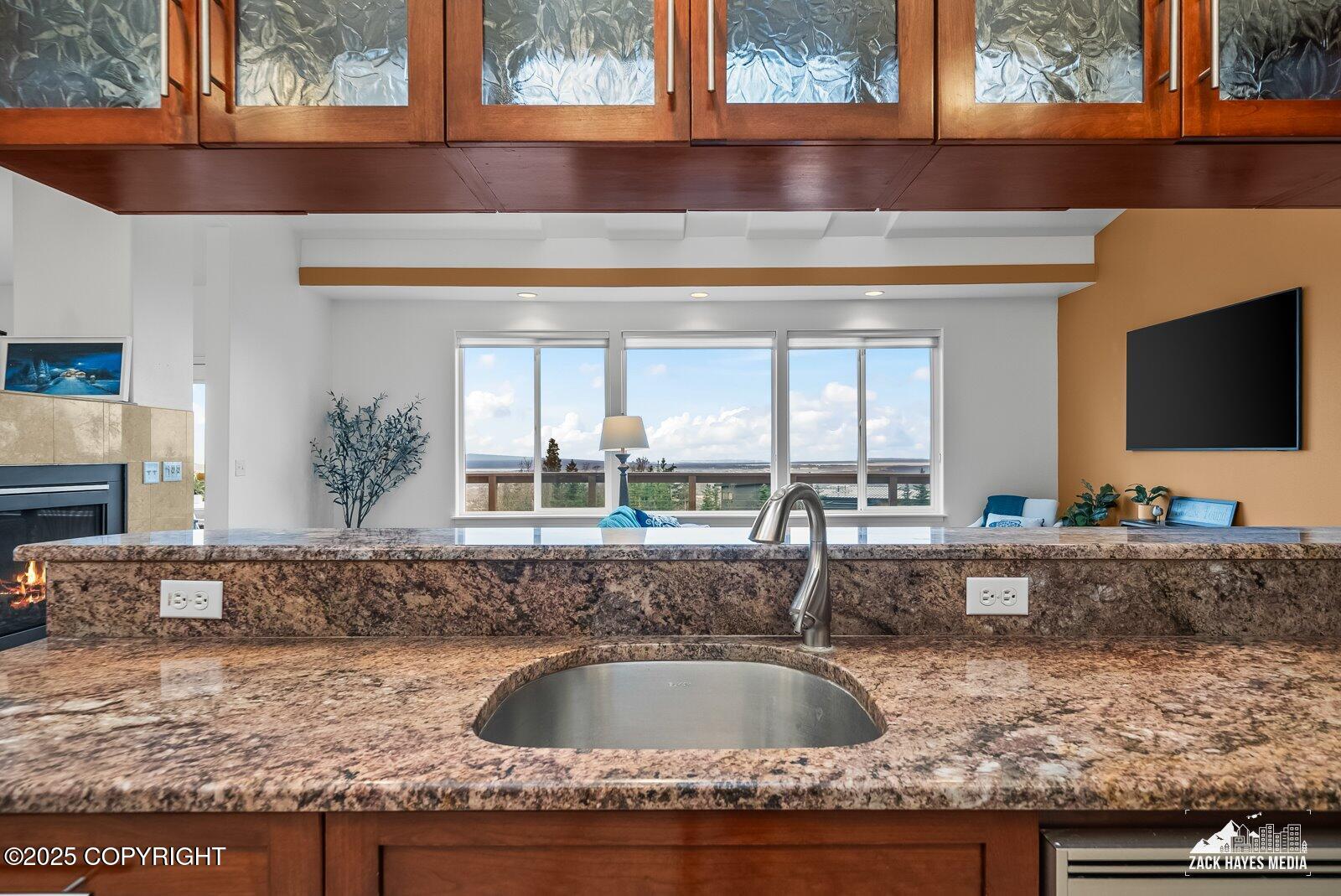 Anchorage, Alaska, 99507, United States, 4 Bedrooms Bedrooms, ,4 BathroomsBathrooms,Residential,Active,1965789