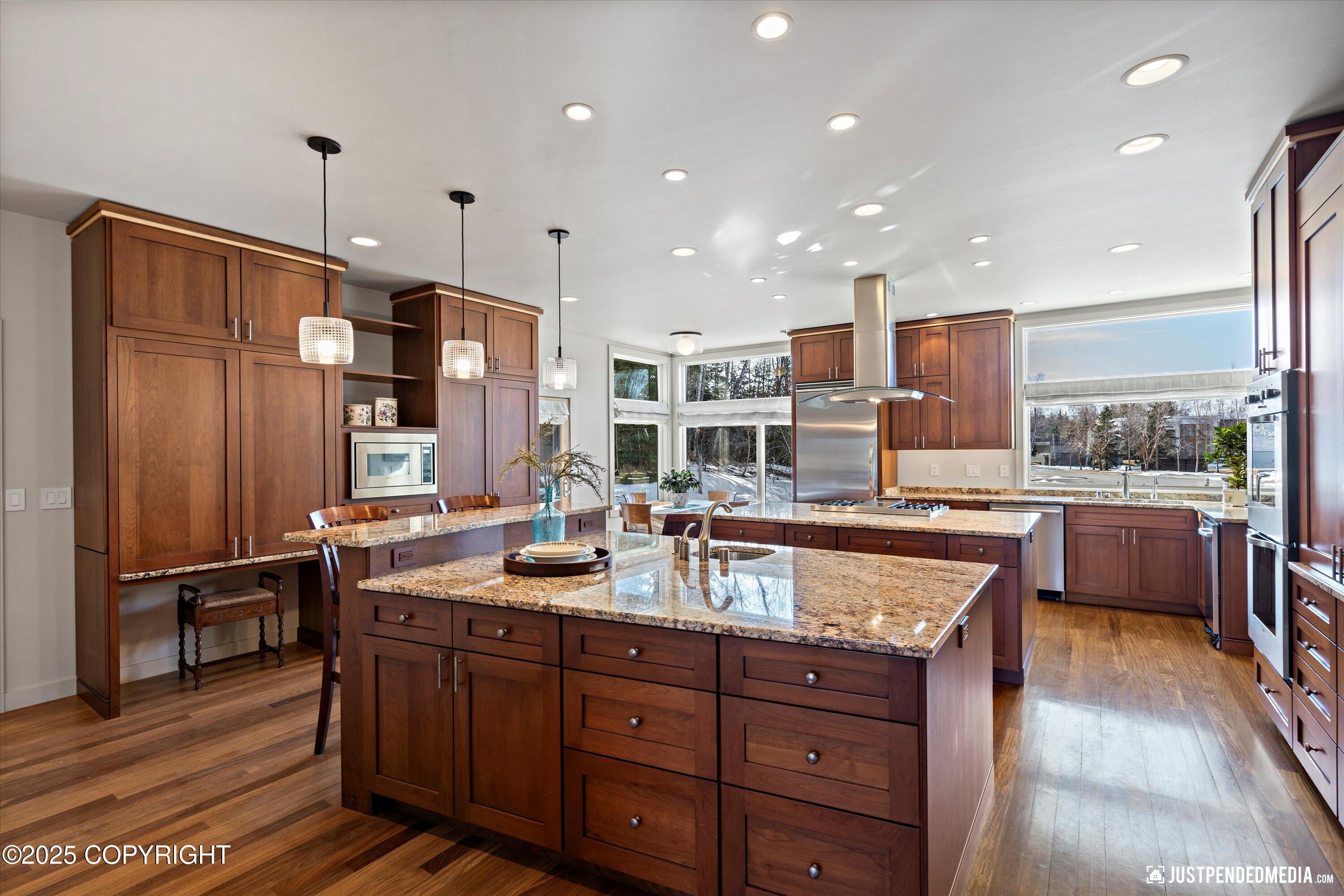 Anchorage, Alaska, 99517, United States, 3 Bedrooms Bedrooms, ,5 BathroomsBathrooms,Residential,Active,1849181