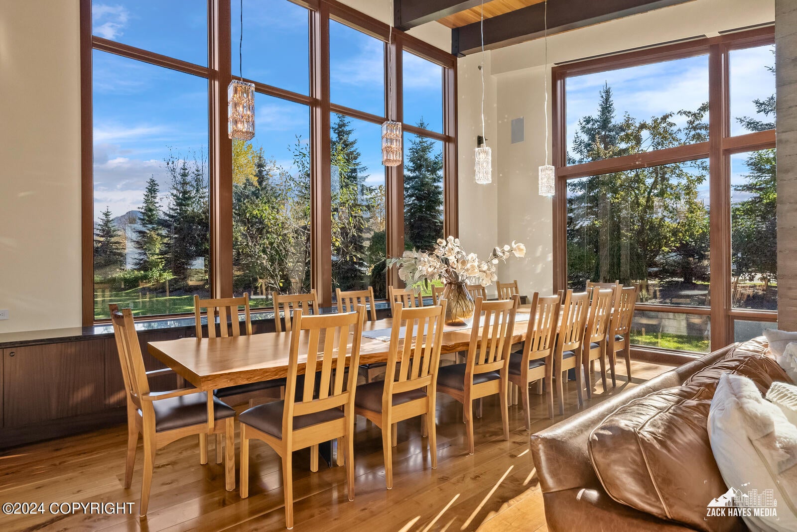 Anchorage, Alaska, 99516, United States, 4 Bedrooms Bedrooms, ,7 BathroomsBathrooms,Residential,Active,1849221