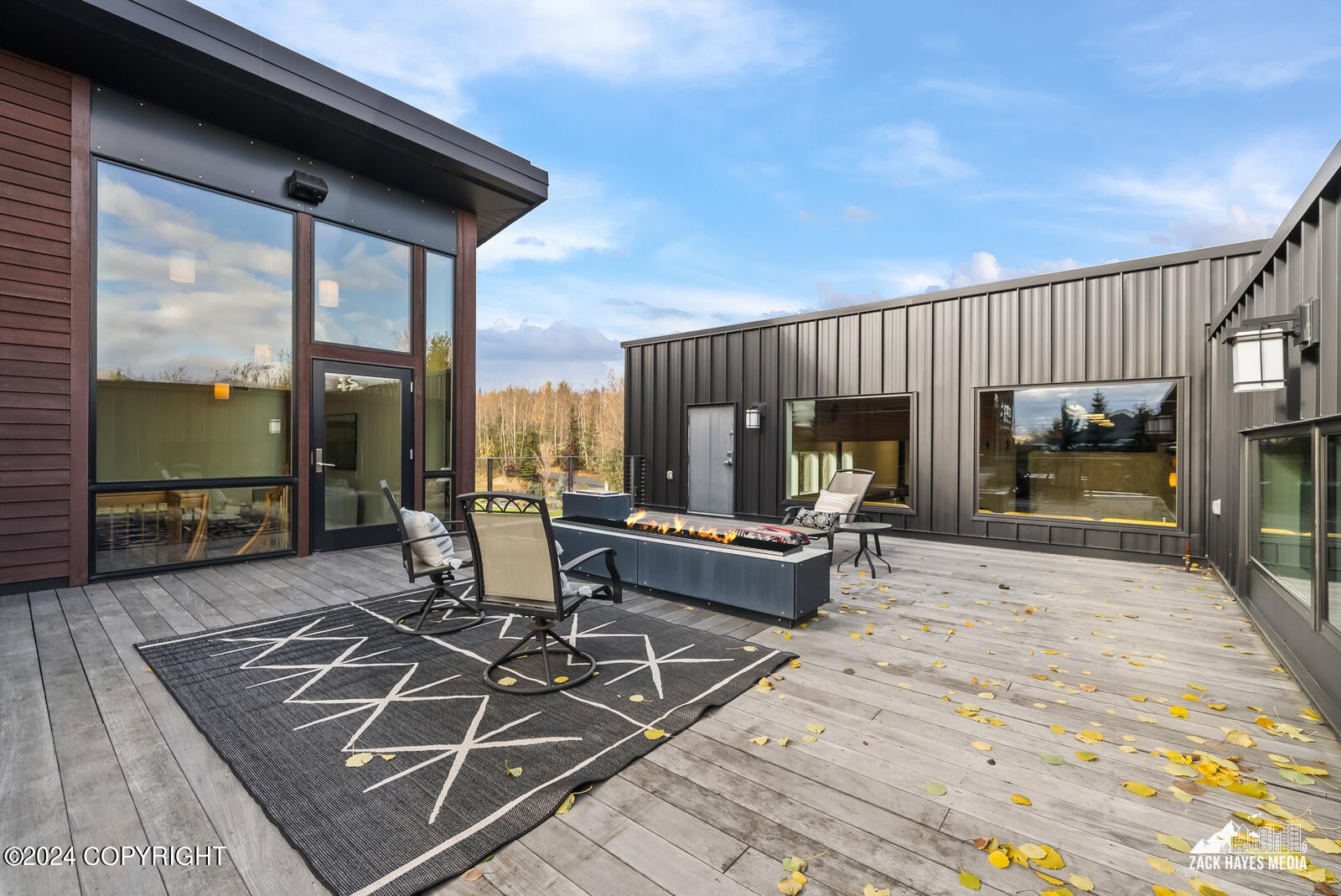 Anchorage, Alaska, 99516, United States, 4 Bedrooms Bedrooms, ,7 BathroomsBathrooms,Residential,Active,1849221