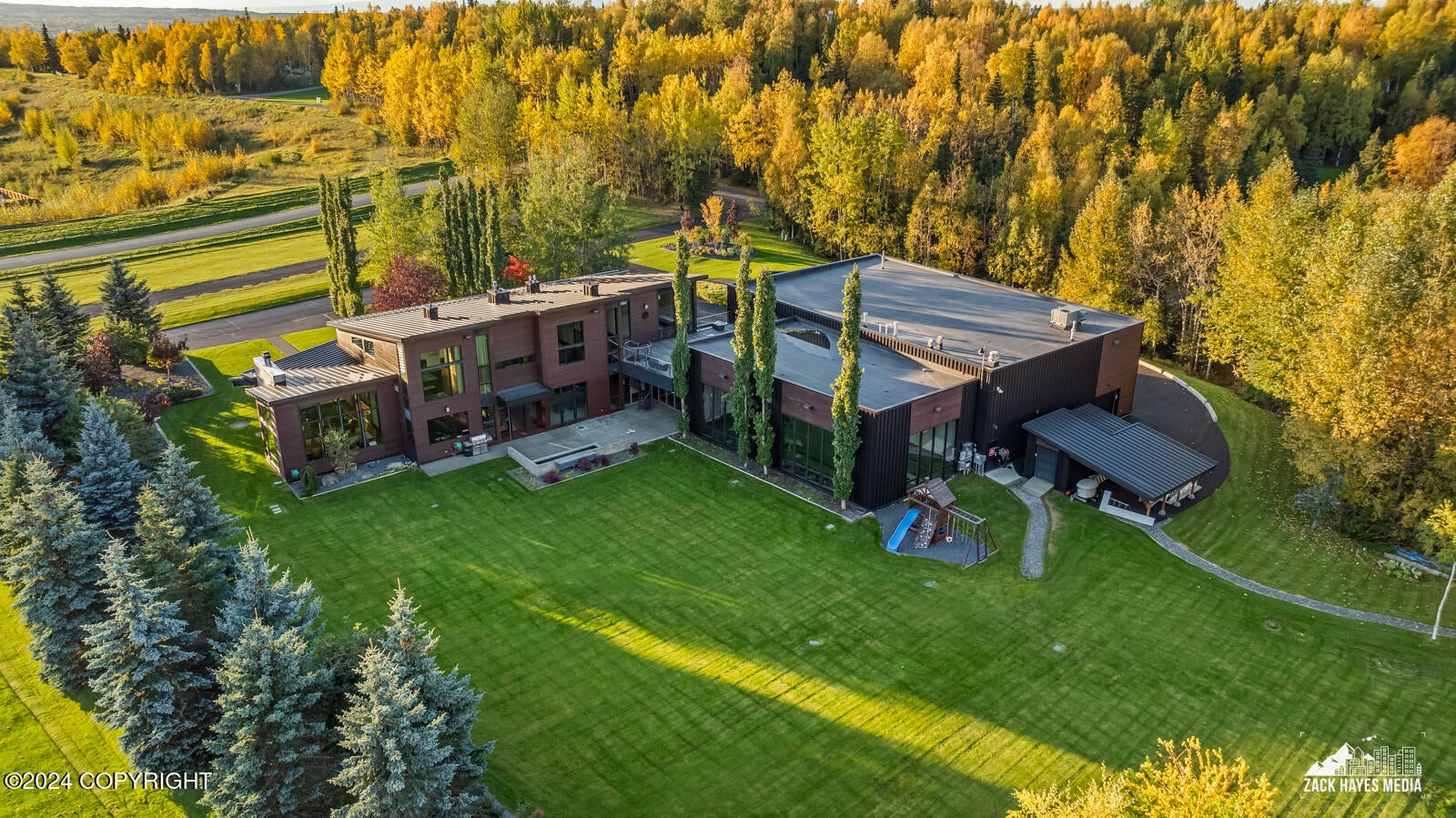 Anchorage, Alaska, 99516, United States, 4 Bedrooms Bedrooms, ,7 BathroomsBathrooms,Residential,Active,1849221