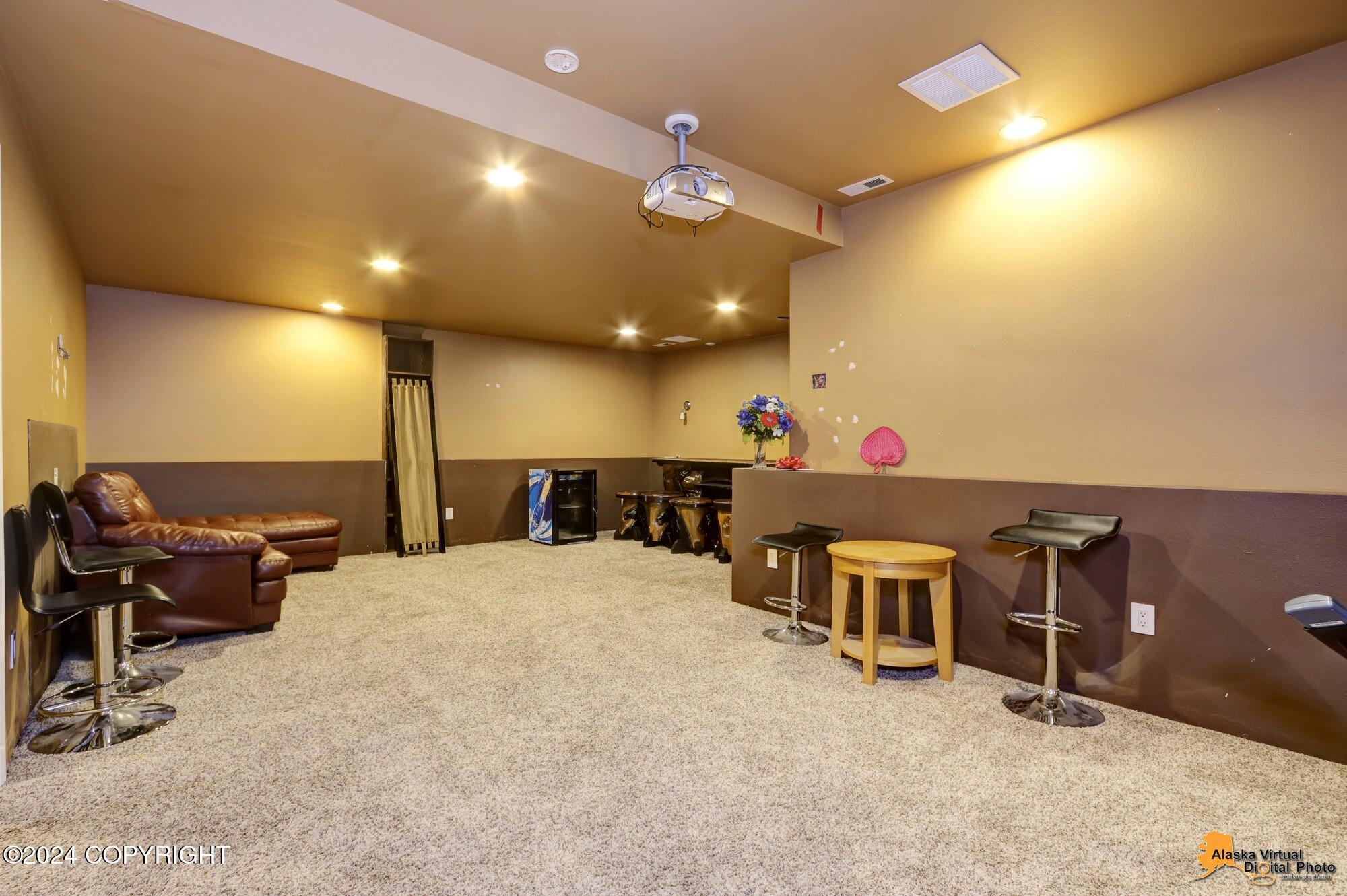 Anchorage, Alaska, 99502, United States, 4 Bedrooms Bedrooms, ,6 BathroomsBathrooms,Residential,Active,1849193