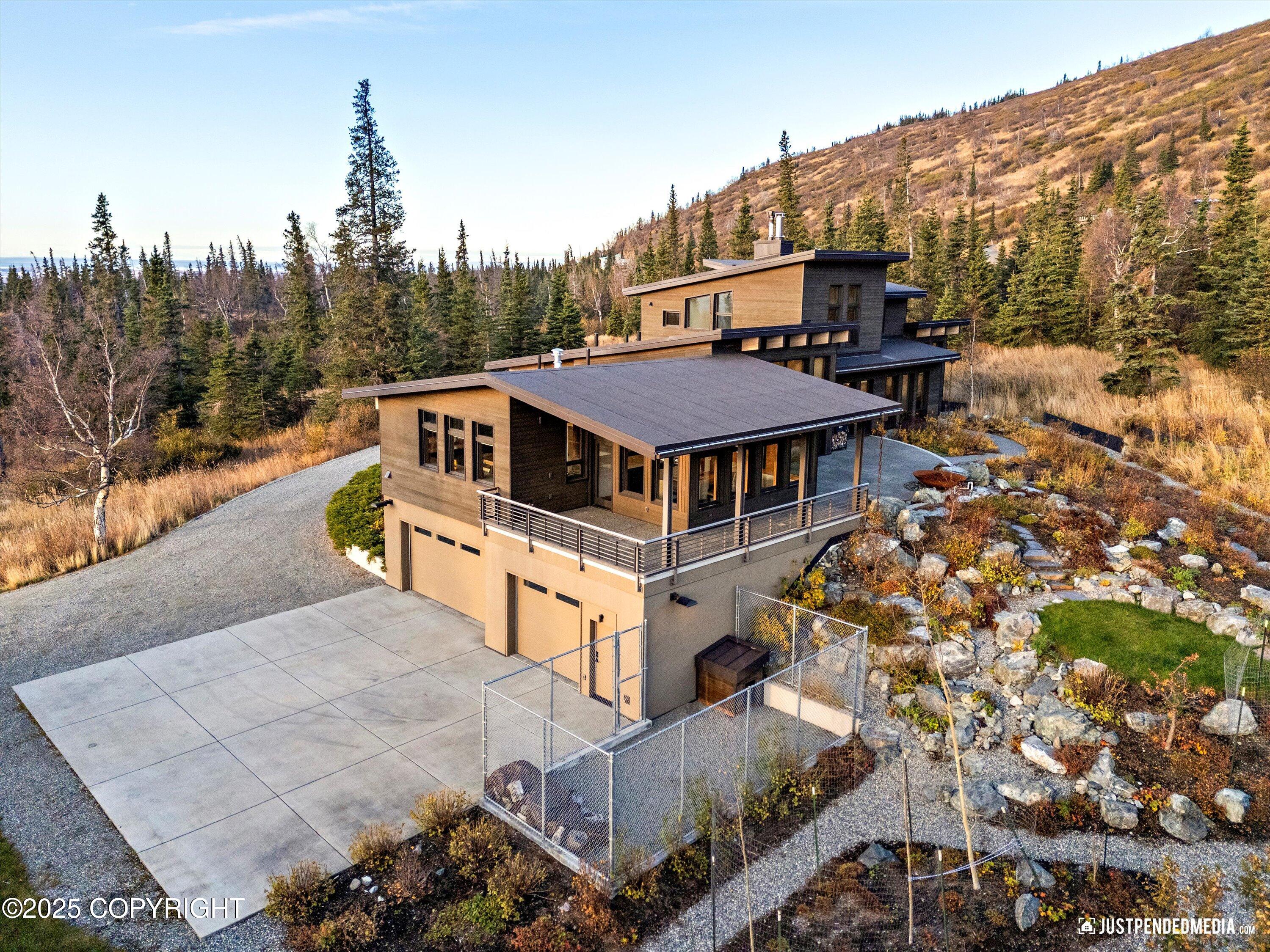 Anchorage, Alaska, 99507, United States, 3 Bedrooms Bedrooms, ,3 BathroomsBathrooms,Residential,Active,1964460