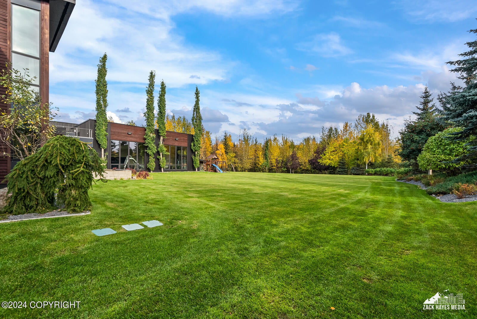 Anchorage, Alaska, 99516, United States, 4 Bedrooms Bedrooms, ,7 BathroomsBathrooms,Residential,Active,1849221