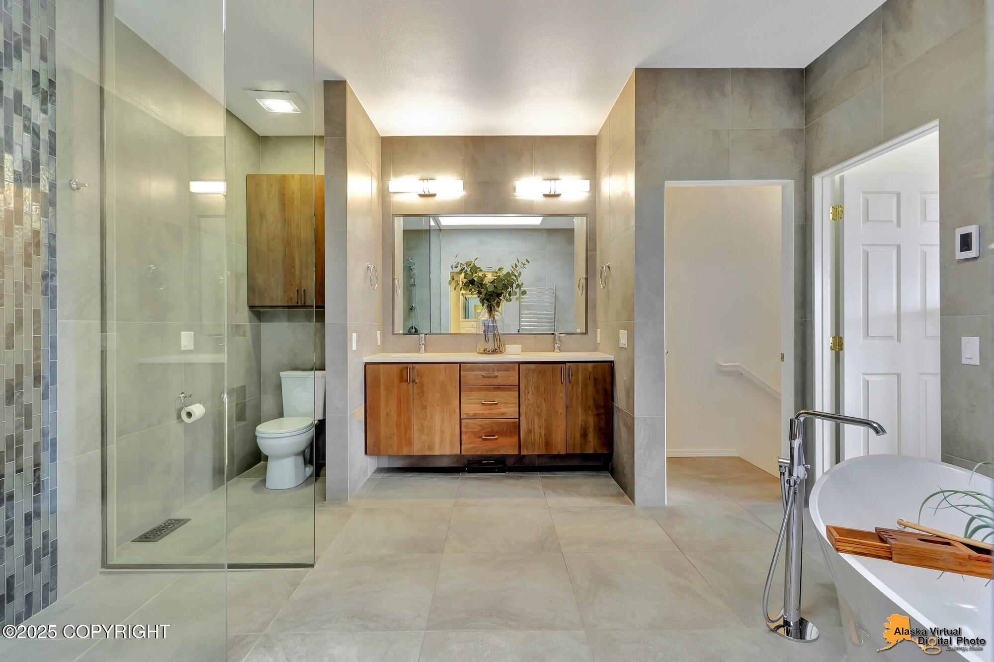 Anchorage, Alaska, 99516, United States, 3 Bedrooms Bedrooms, ,4 BathroomsBathrooms,Residential,Active,1936614