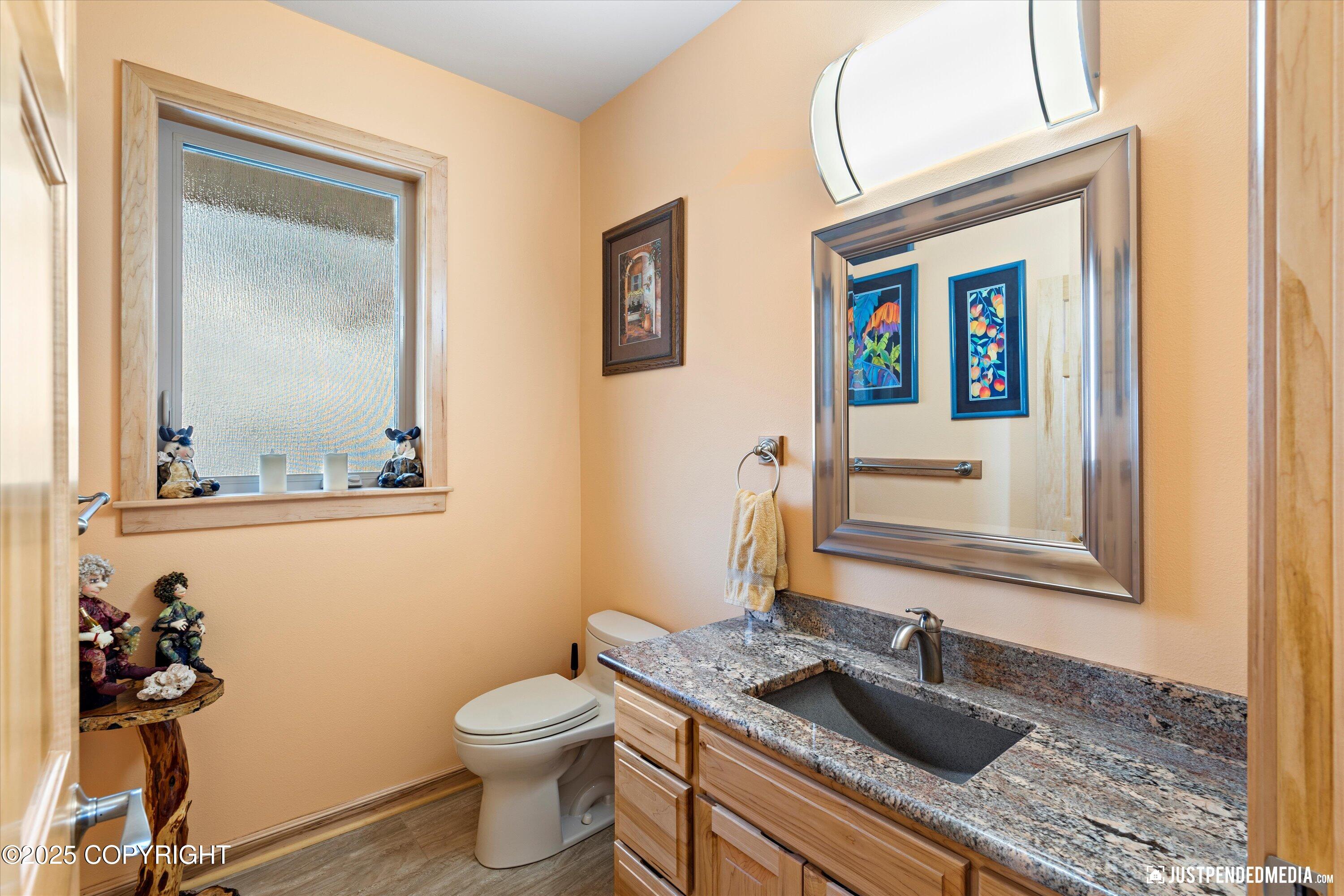 Eagle River, Alaska, 99577, United States, 4 Bedrooms Bedrooms, ,5 BathroomsBathrooms,Residential,Active,1849197