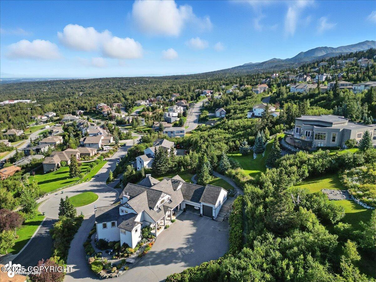 Anchorage, Alaska, 99516, United States, 6 Bedrooms Bedrooms, ,5 BathroomsBathrooms,Residential,Active,1914593