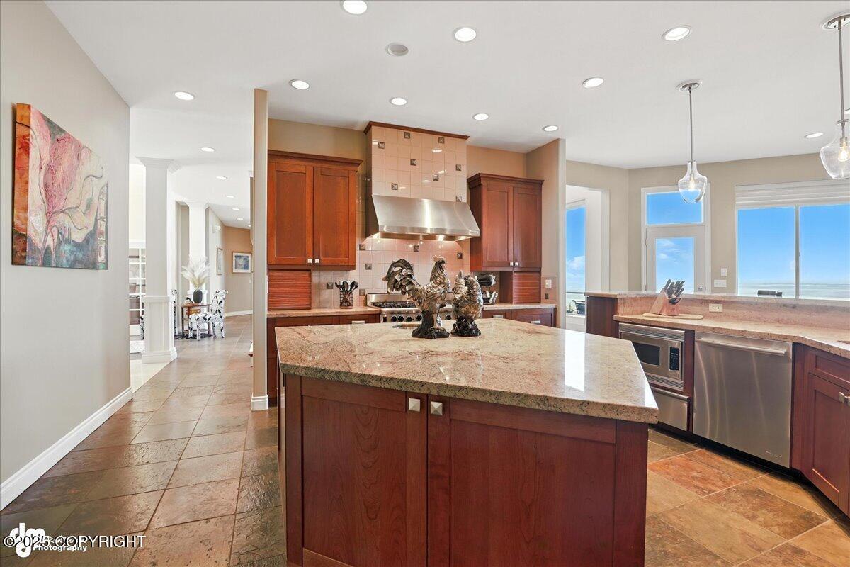 Anchorage, Alaska, 99516, United States, 6 Bedrooms Bedrooms, ,5 BathroomsBathrooms,Residential,Active,1914593
