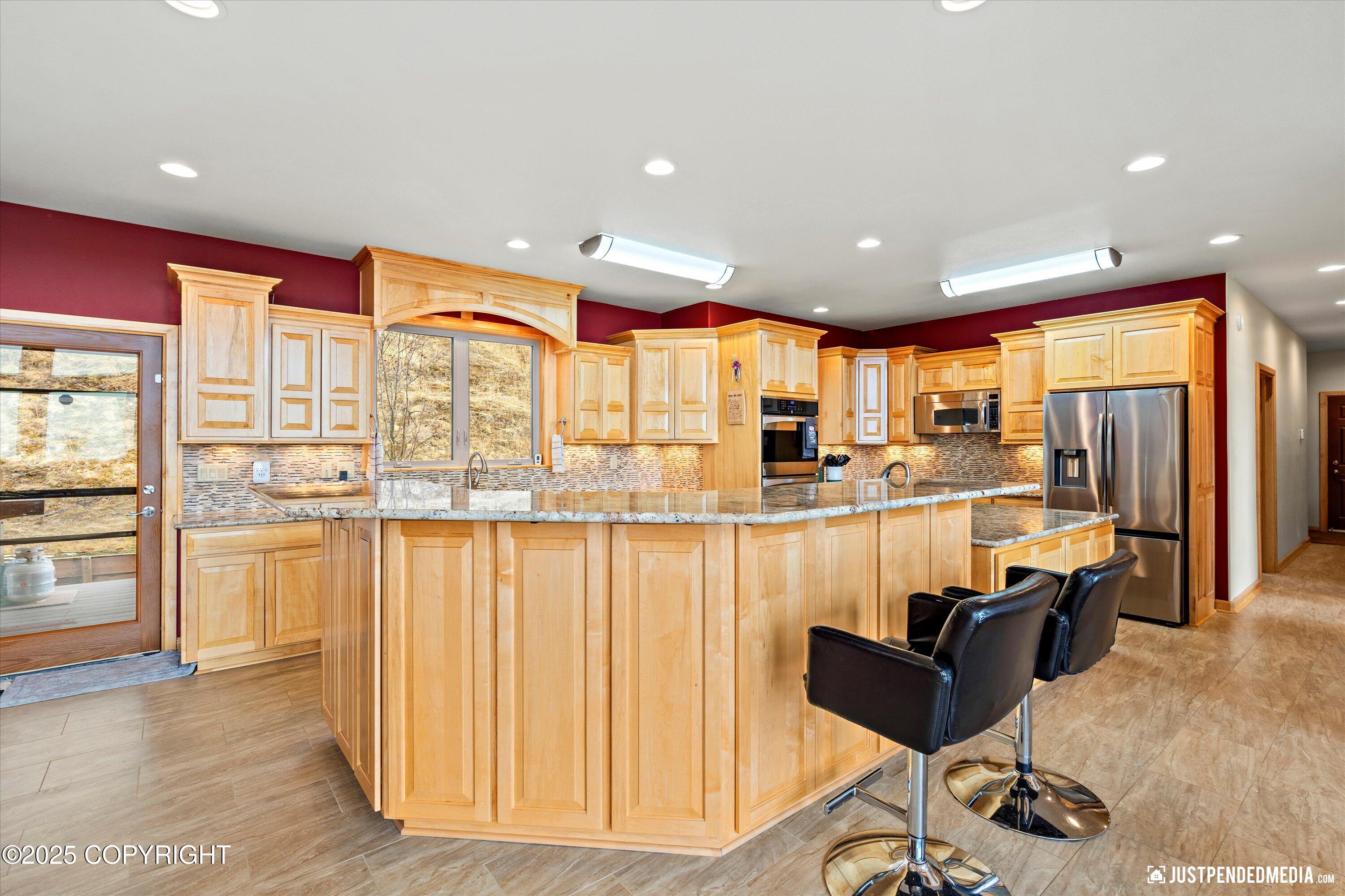 Eagle River, Alaska, 99577, United States, 4 Bedrooms Bedrooms, ,5 BathroomsBathrooms,Residential,Active,1849197