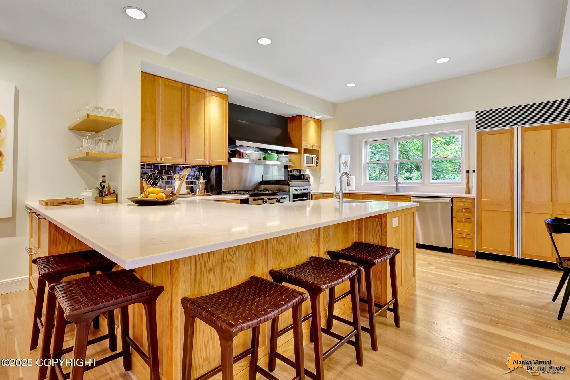 Anchorage, Alaska, 99501, United States, 4 Bedrooms Bedrooms, ,5 BathroomsBathrooms,Residential,Active,1920233