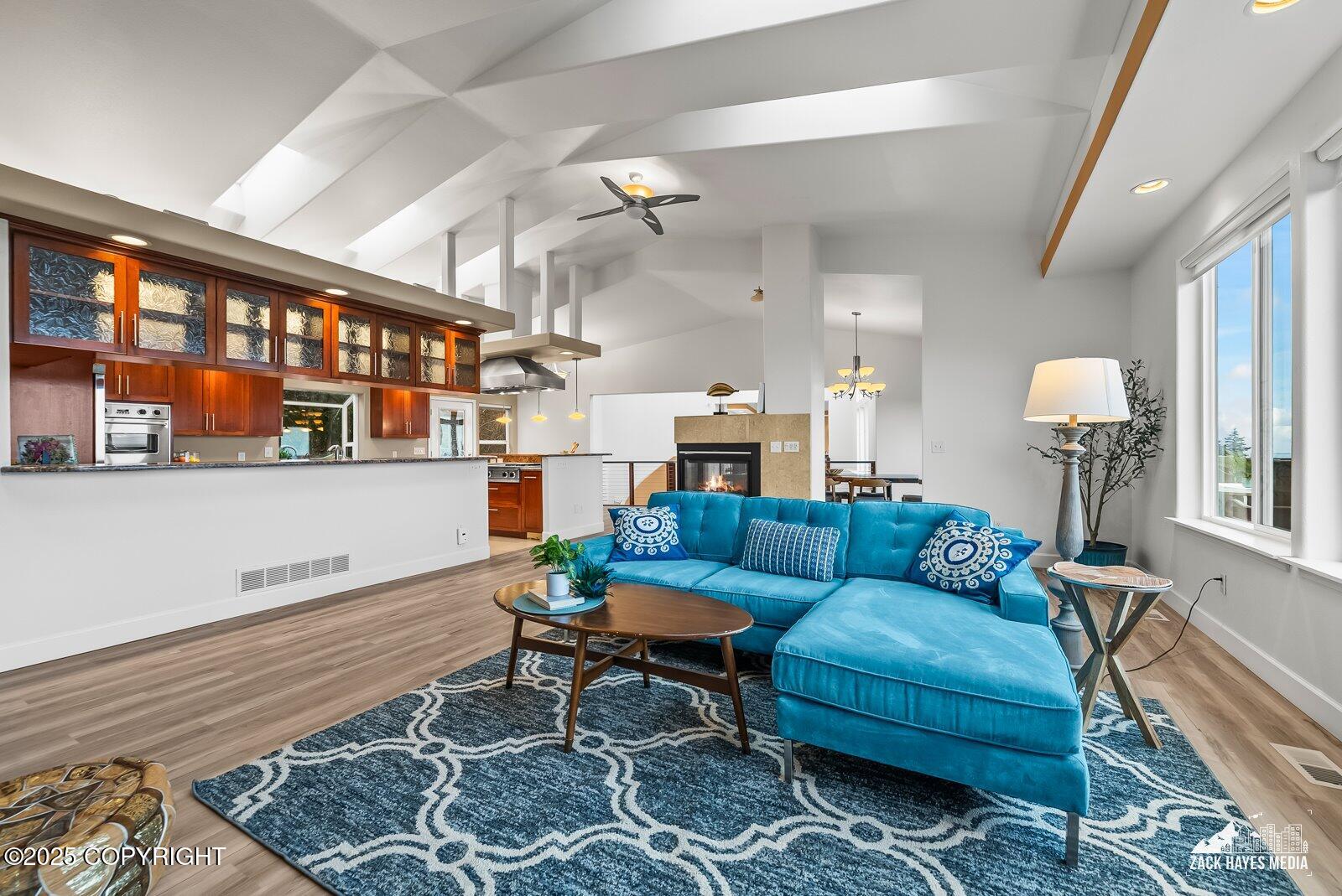 Anchorage, Alaska, 99507, United States, 4 Bedrooms Bedrooms, ,4 BathroomsBathrooms,Residential,Active,1965789