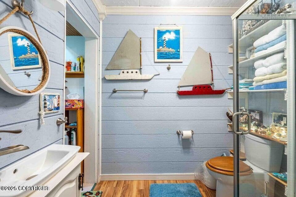 Wasilla, Alaska, 99654, United States, 7 Bedrooms Bedrooms, ,6 BathroomsBathrooms,Residential,Active,2006817