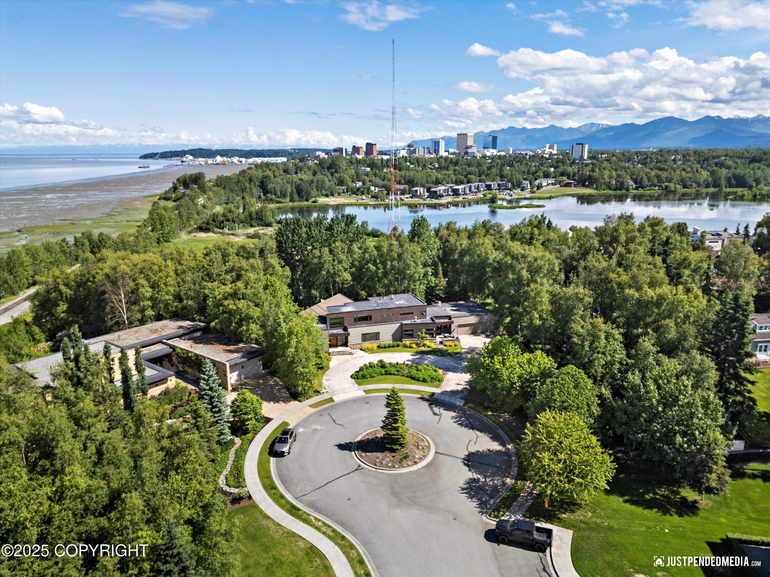 Anchorage, Alaska, 99517, United States, 3 Bedrooms Bedrooms, ,5 BathroomsBathrooms,Residential,Active,1849181