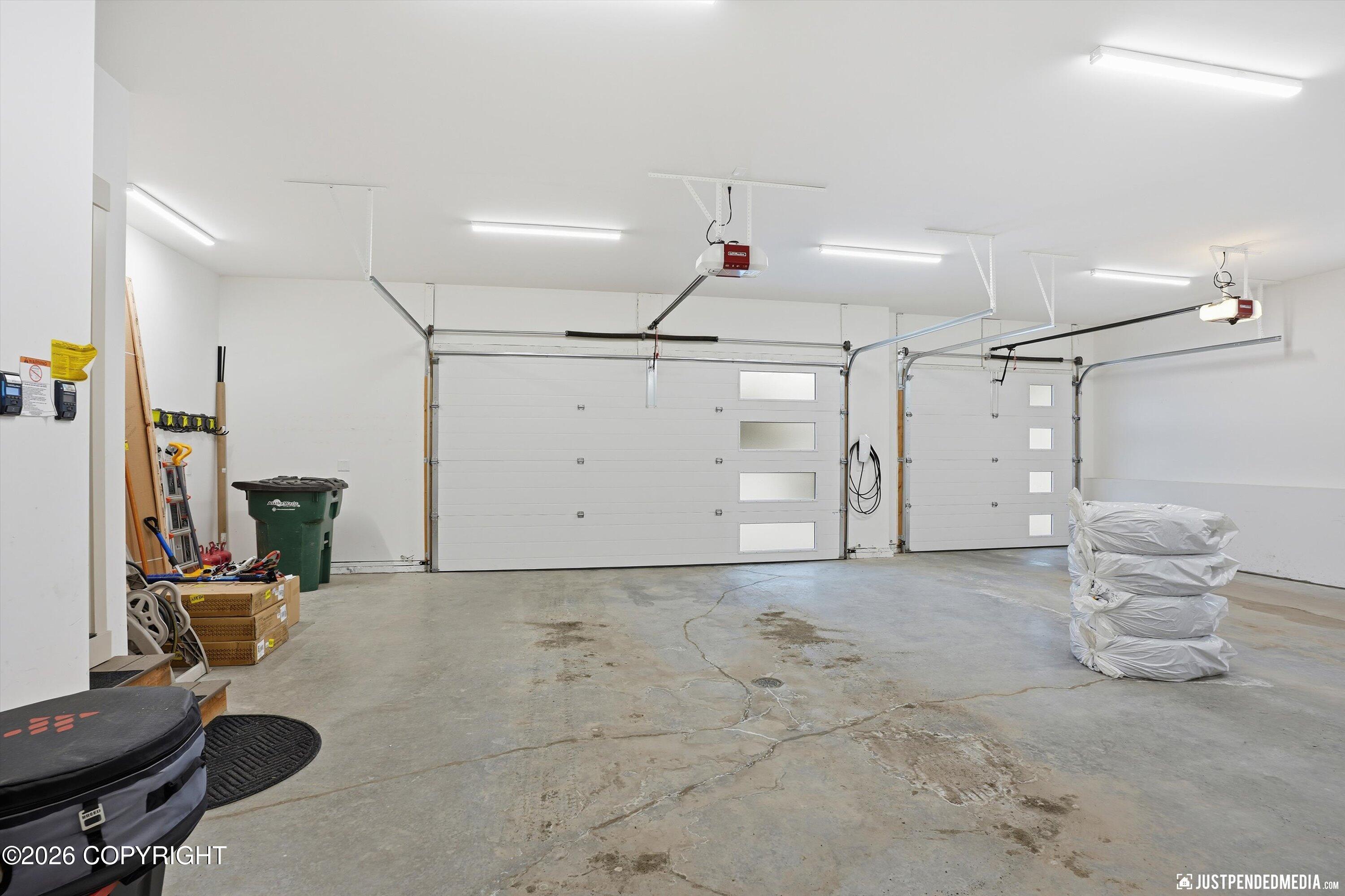 Anchorage, Alaska, 99516, United States, 4 Bedrooms Bedrooms, ,6 BathroomsBathrooms,Residential,Active,2011878