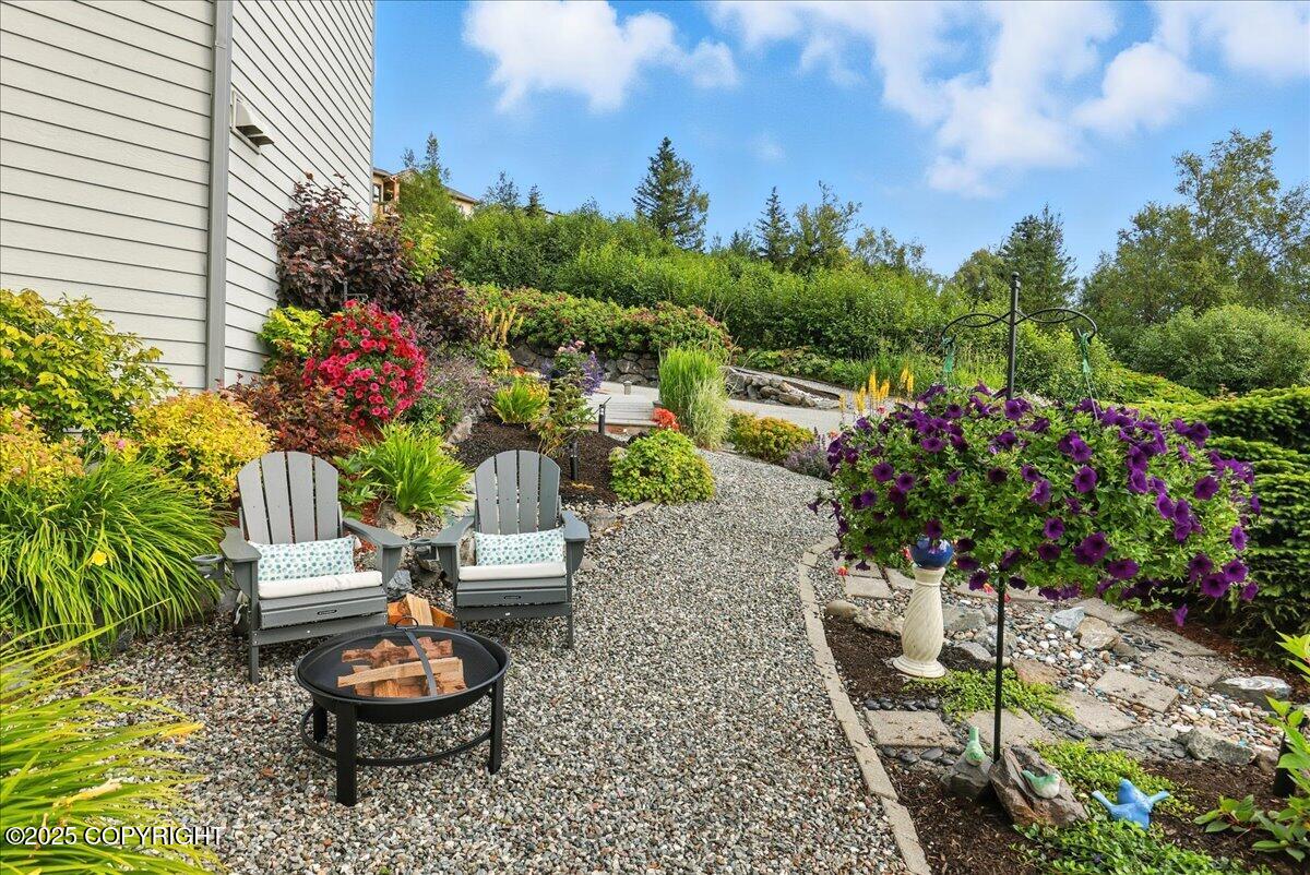 Anchorage, Alaska, 99516, United States, 6 Bedrooms Bedrooms, ,5 BathroomsBathrooms,Residential,Active,1914593