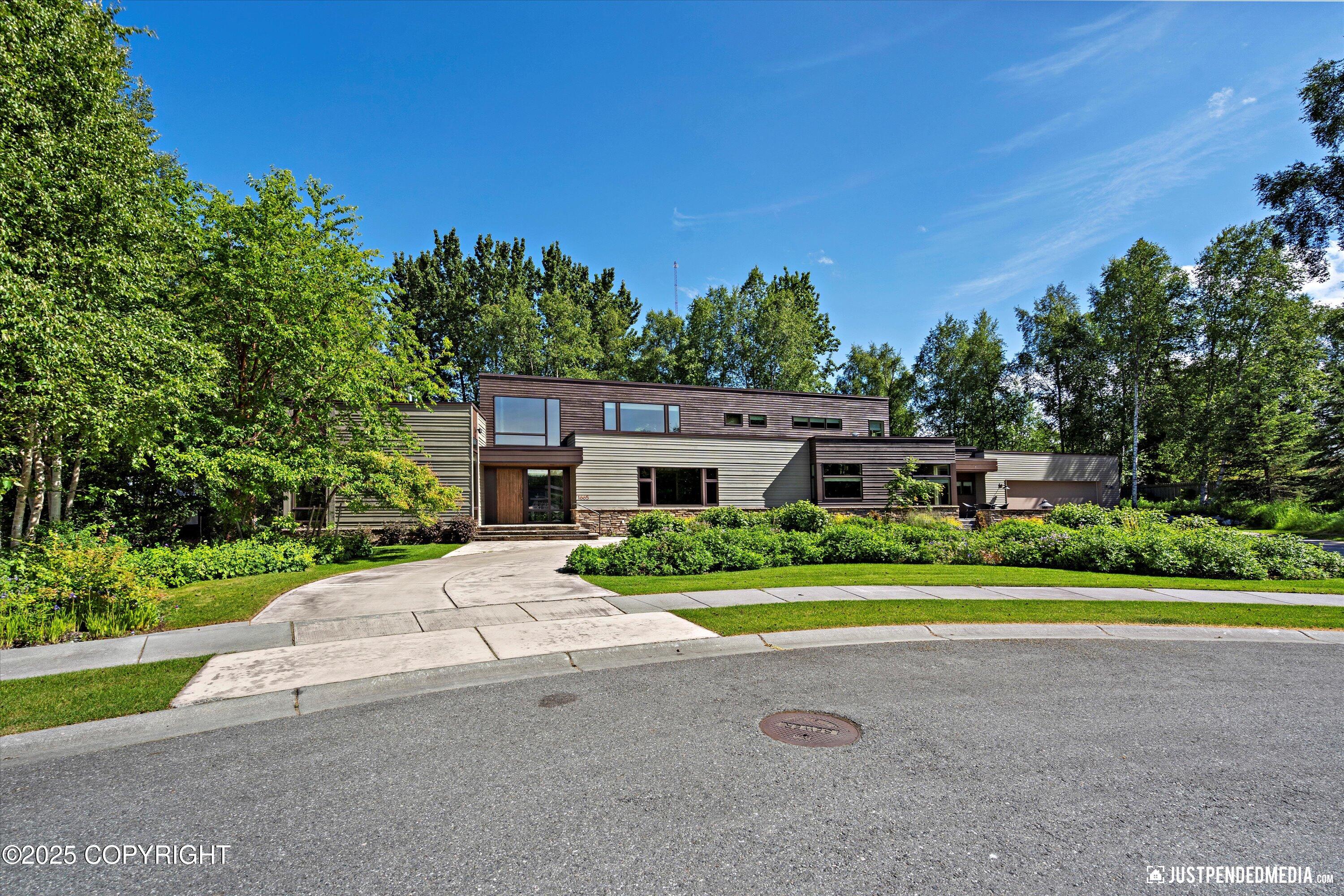 Anchorage, Alaska, 99517, United States, 3 Bedrooms Bedrooms, ,5 BathroomsBathrooms,Residential,Active,1849181