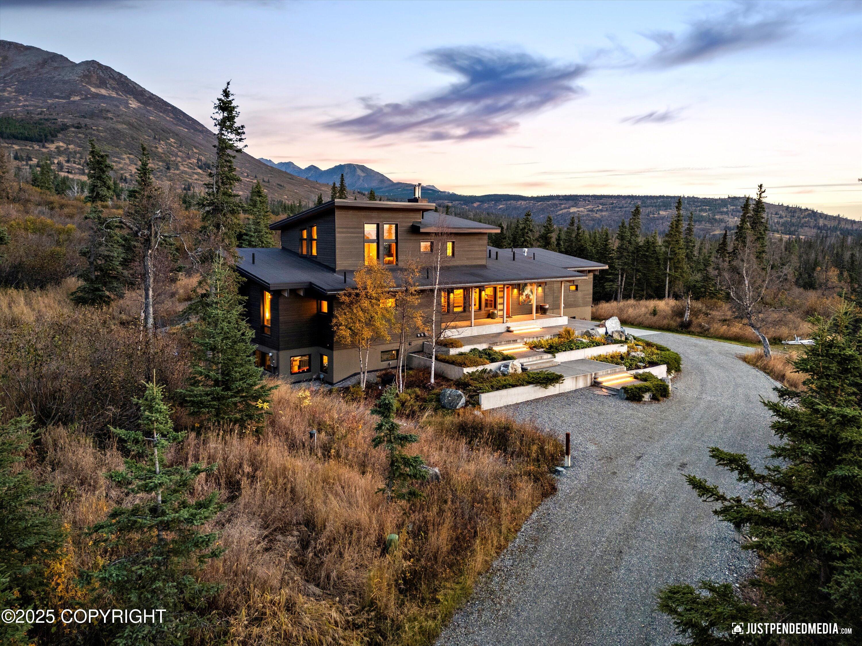 Anchorage, Alaska, 99507, United States, 3 Bedrooms Bedrooms, ,3 BathroomsBathrooms,Residential,Active,1964460