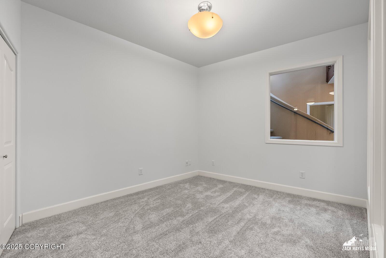 Anchorage, Alaska, 99507, United States, 4 Bedrooms Bedrooms, ,4 BathroomsBathrooms,Residential,Active,1965789