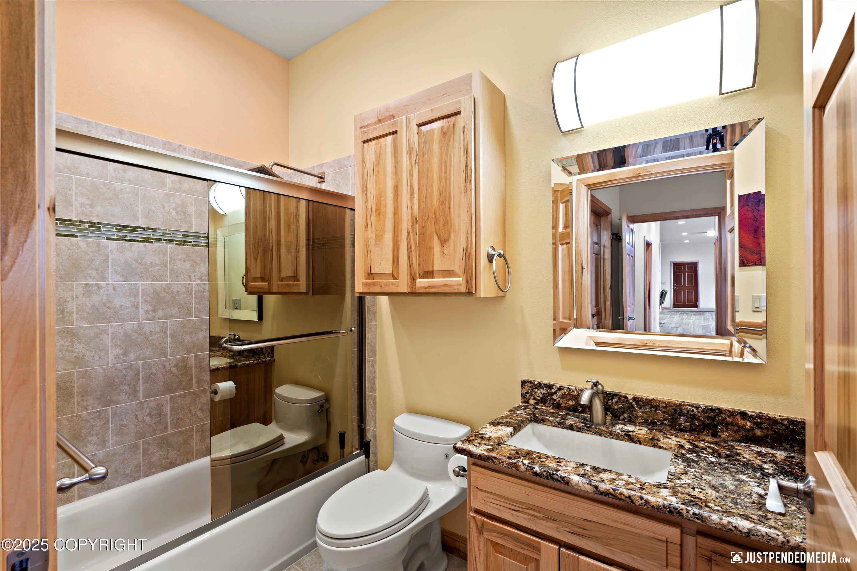 Eagle River, Alaska, 99577, United States, 4 Bedrooms Bedrooms, ,5 BathroomsBathrooms,Residential,Active,1849197