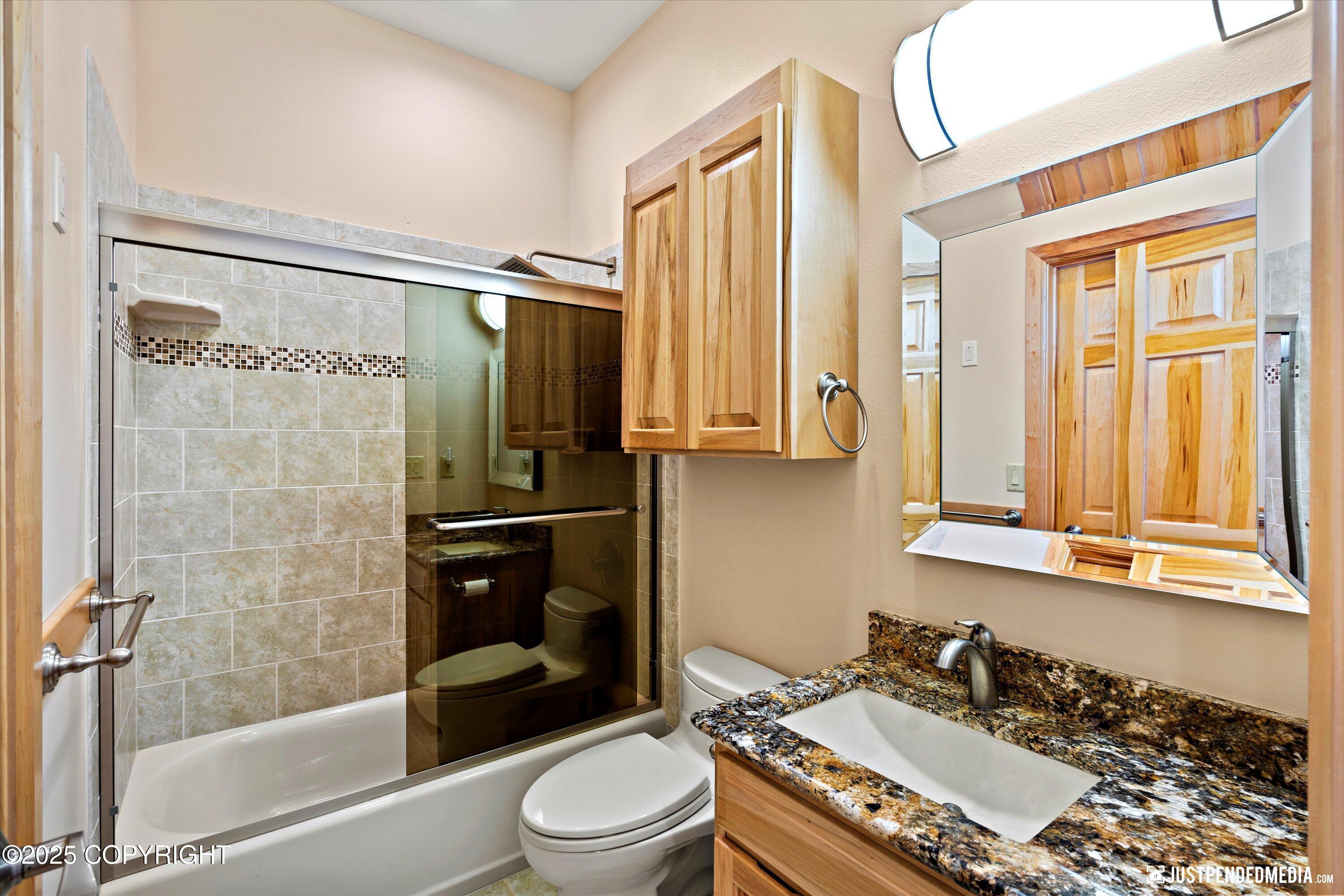 Eagle River, Alaska, 99577, United States, 4 Bedrooms Bedrooms, ,5 BathroomsBathrooms,Residential,Active,1849197