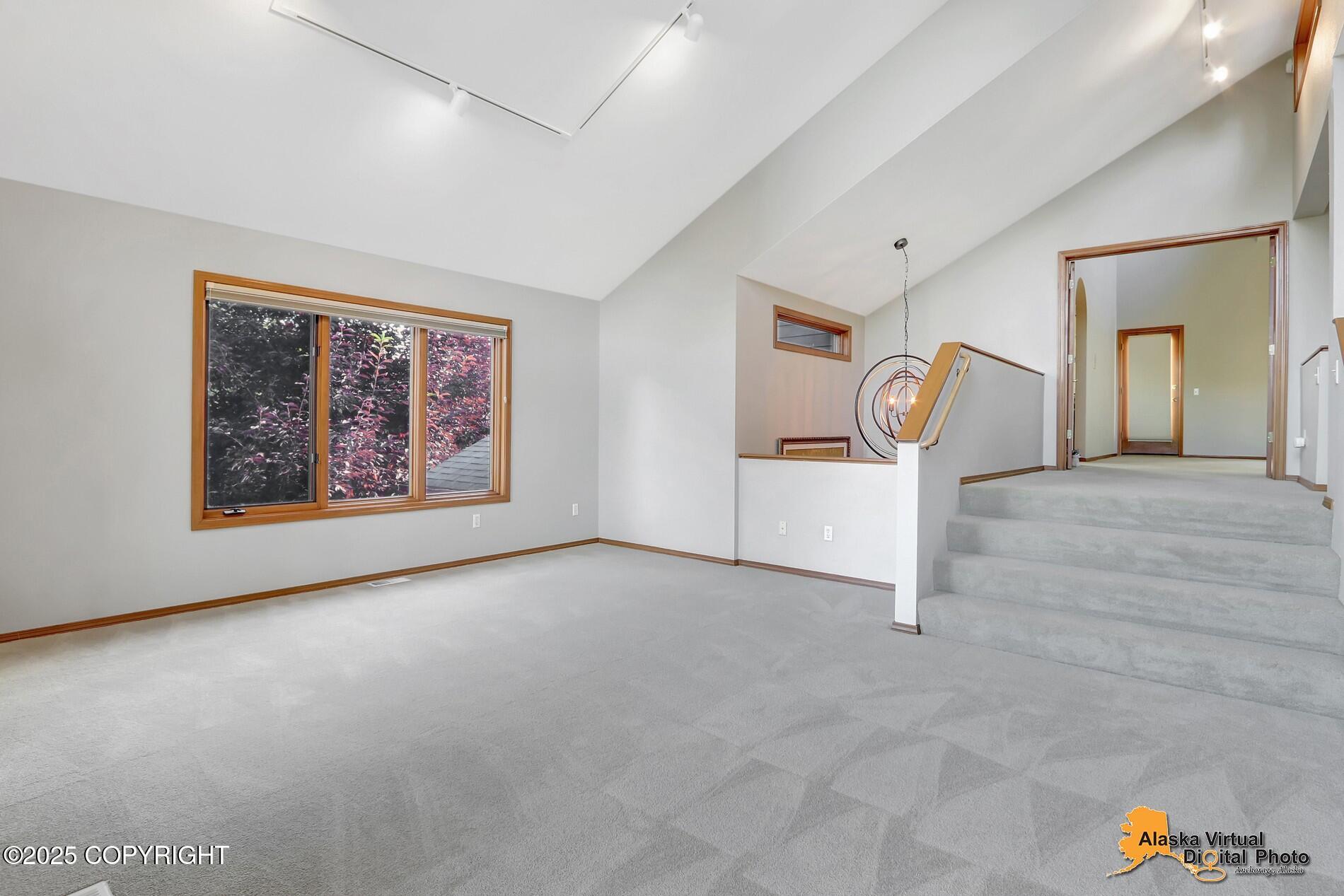 Anchorage, Alaska, 99504, United States, 6 Bedrooms Bedrooms, ,5 BathroomsBathrooms,Residential,Active,1926712