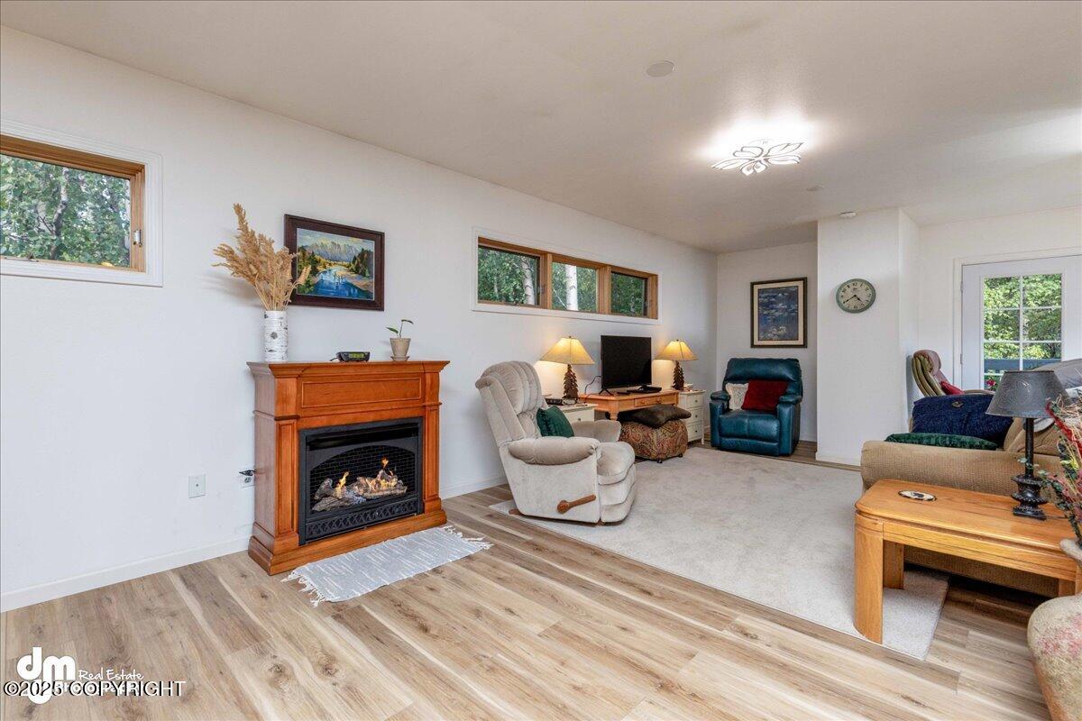 Anchorage, Alaska, 99516, United States, 4 Bedrooms Bedrooms, ,5 BathroomsBathrooms,Residential,Active,1914594