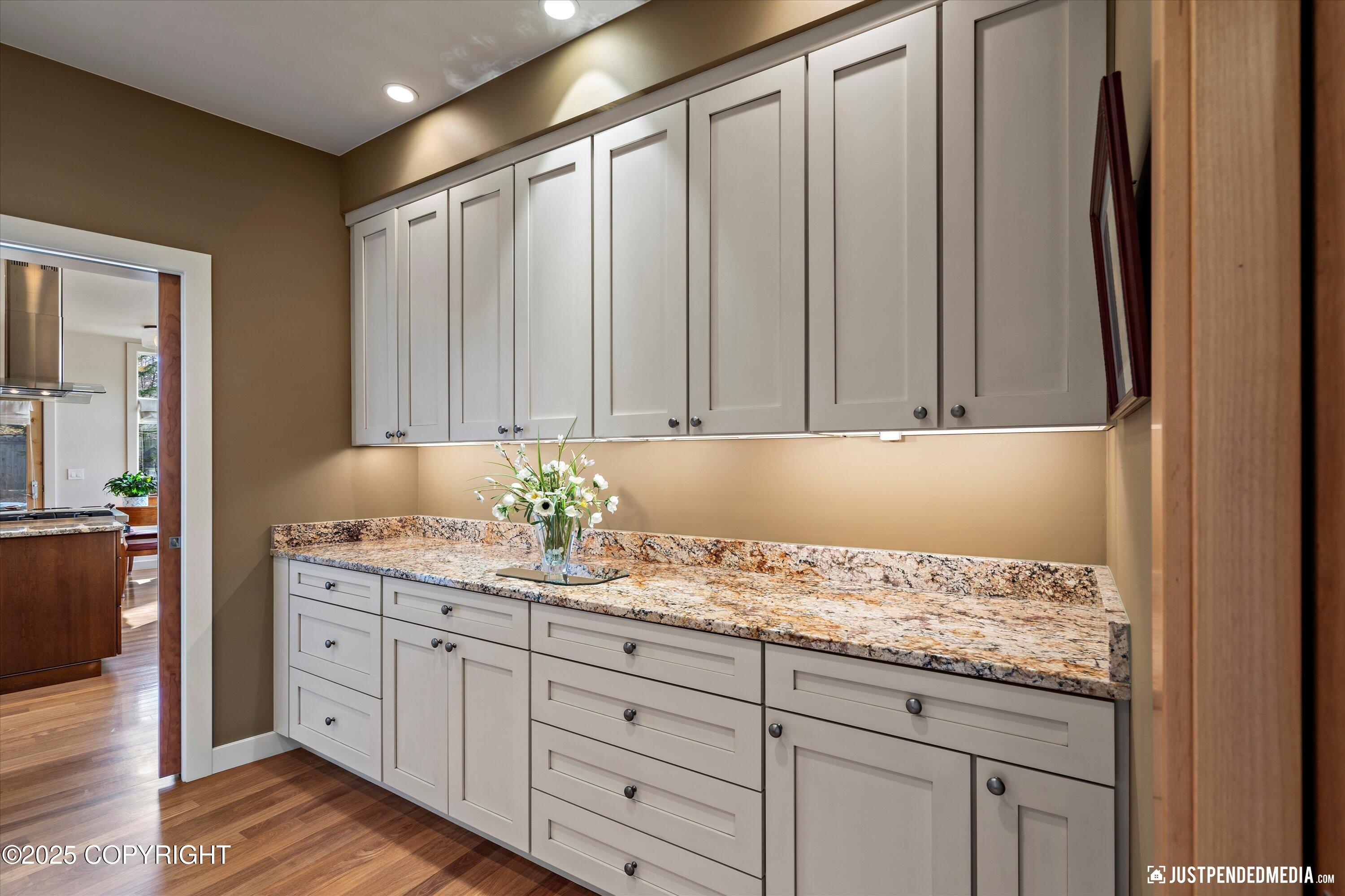 Anchorage, Alaska, 99517, United States, 3 Bedrooms Bedrooms, ,5 BathroomsBathrooms,Residential,Active,1849181