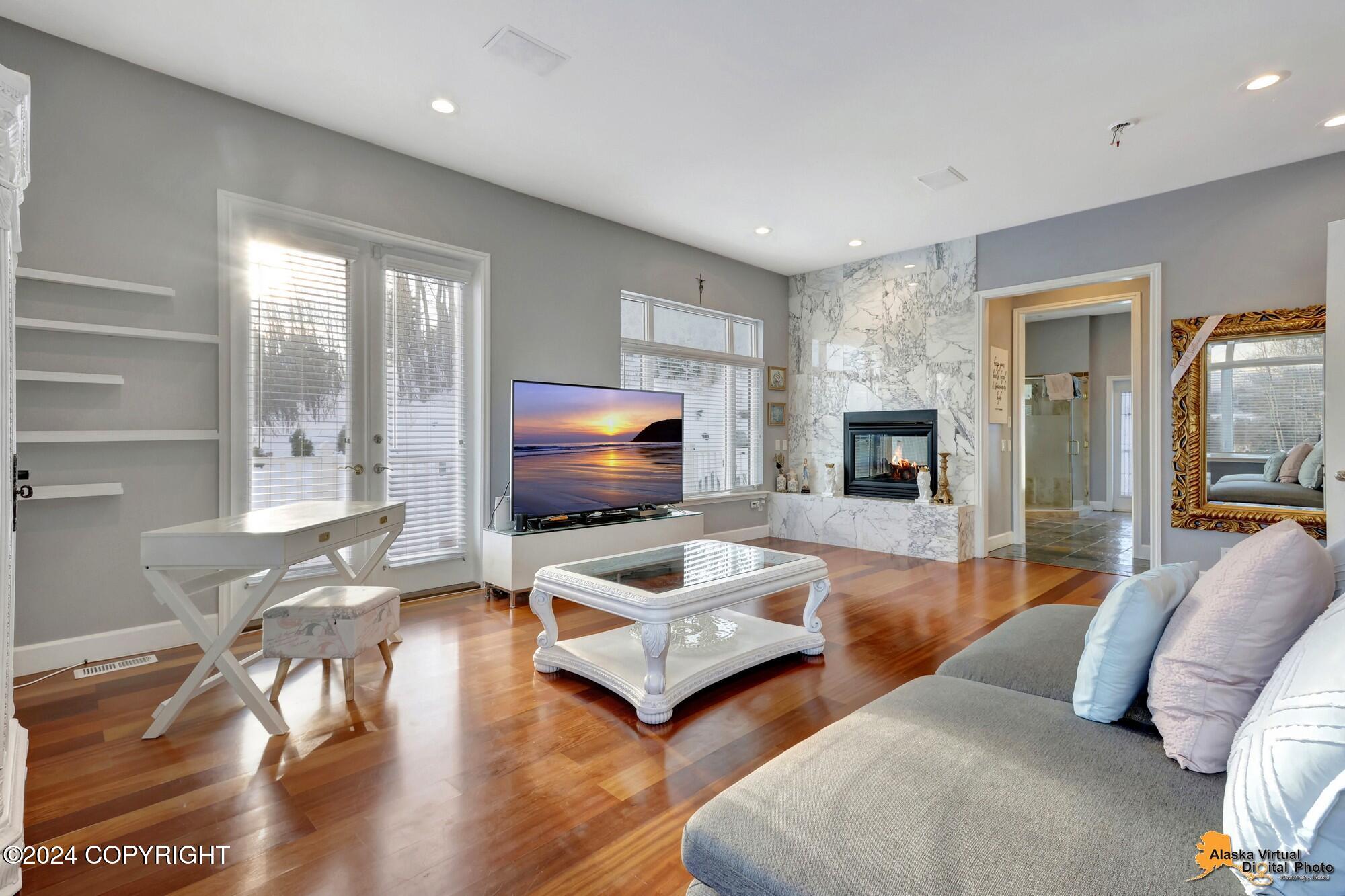 Anchorage, Alaska, 99502, United States, 4 Bedrooms Bedrooms, ,6 BathroomsBathrooms,Residential,Active,1849193