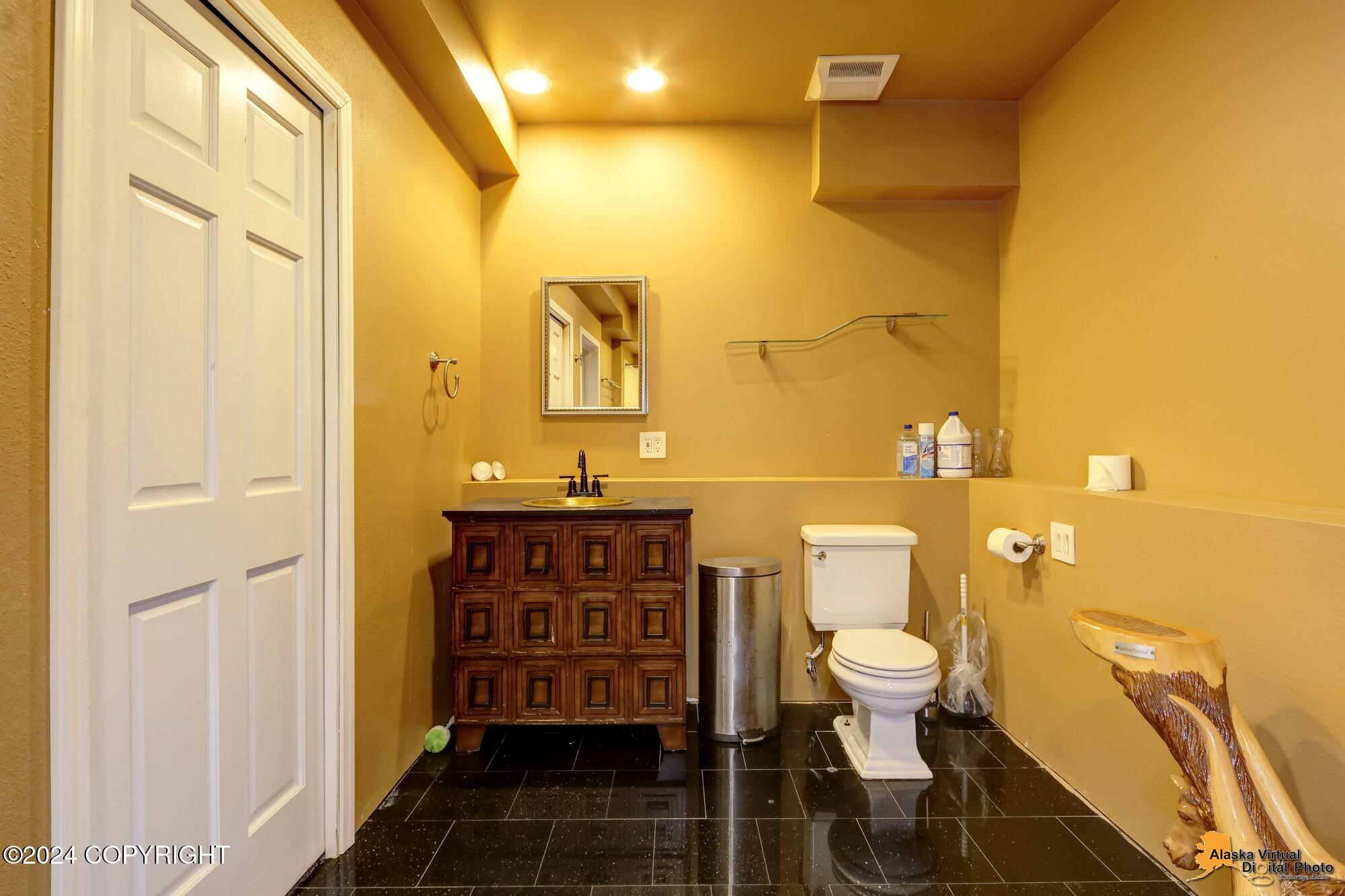 Anchorage, Alaska, 99502, United States, 4 Bedrooms Bedrooms, ,6 BathroomsBathrooms,Residential,Active,1849193