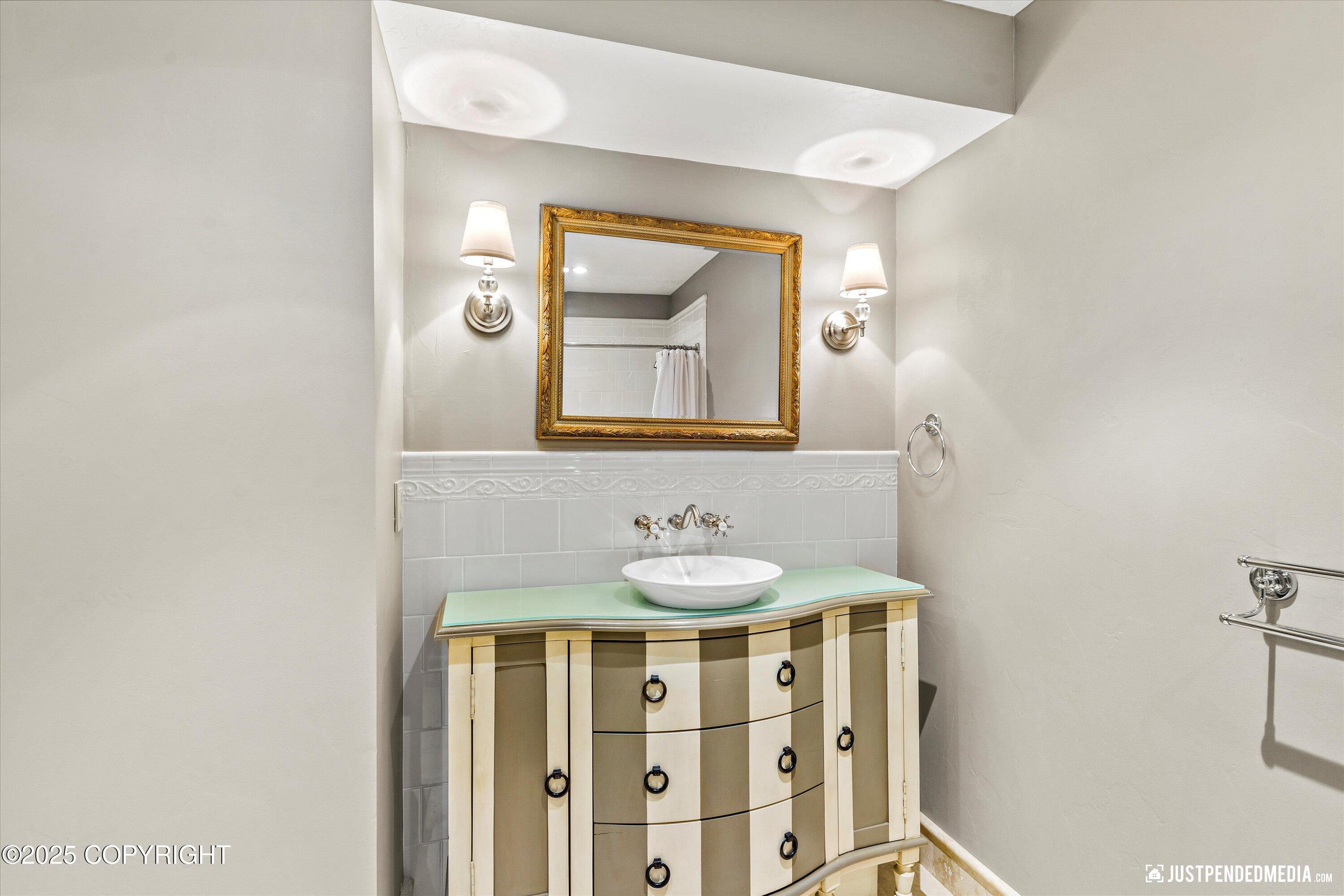 Anchorage, Alaska, 99502, United States, 5 Bedrooms Bedrooms, ,8 BathroomsBathrooms,Residential,Active,1964267