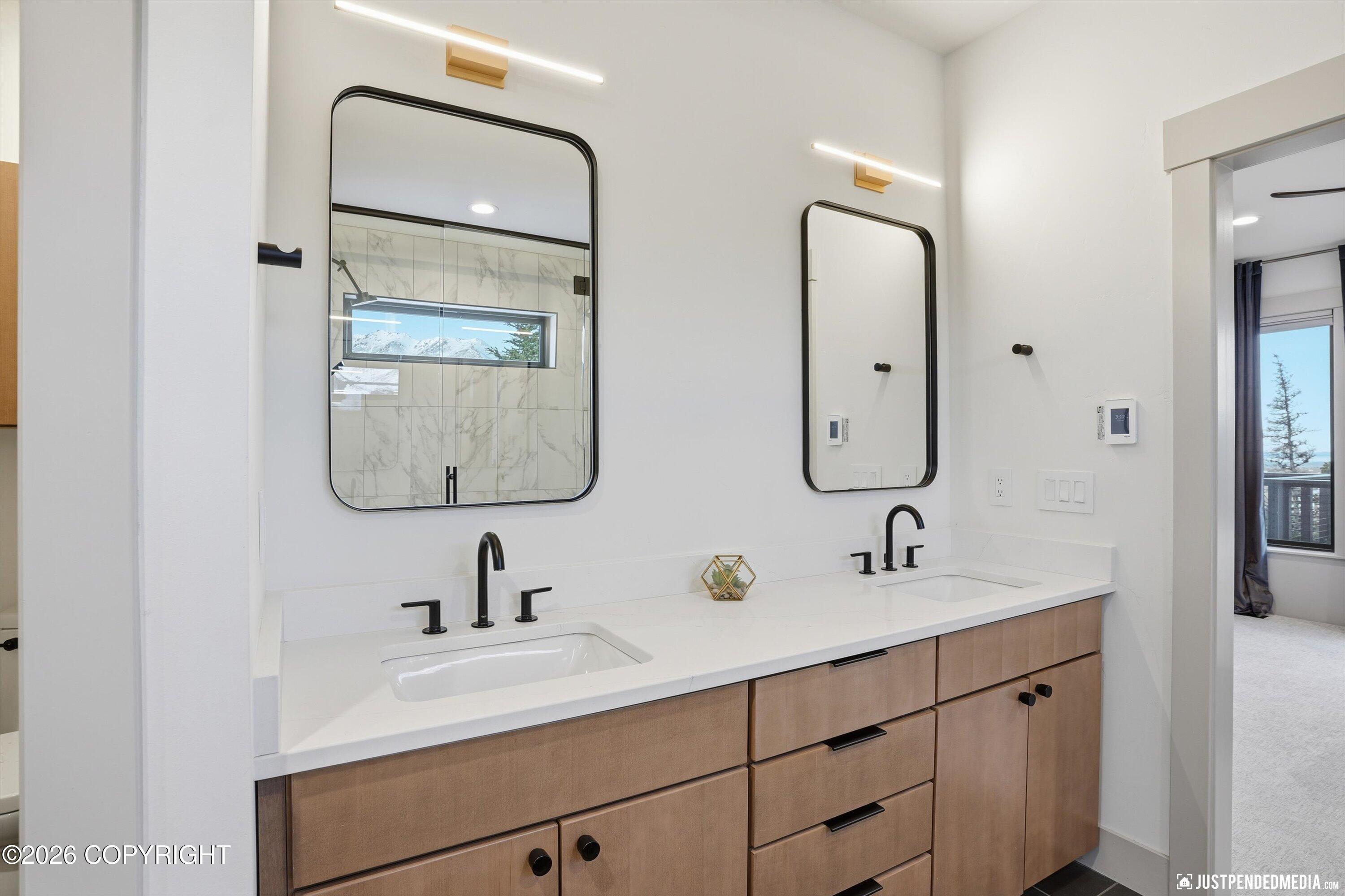 Anchorage, Alaska, 99516, United States, 4 Bedrooms Bedrooms, ,6 BathroomsBathrooms,Residential,Active,2011878