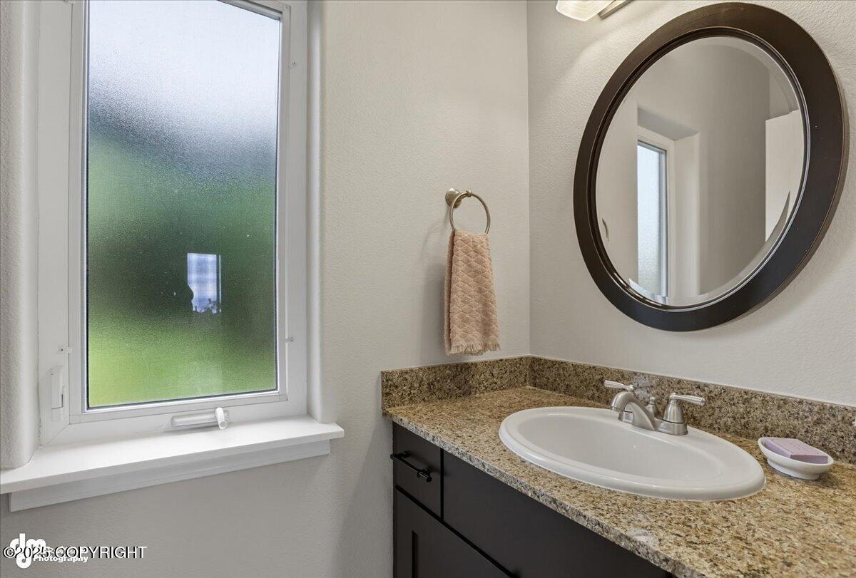 Anchorage, Alaska, 99516, United States, 4 Bedrooms Bedrooms, ,4 BathroomsBathrooms,Residential,Active,1941353