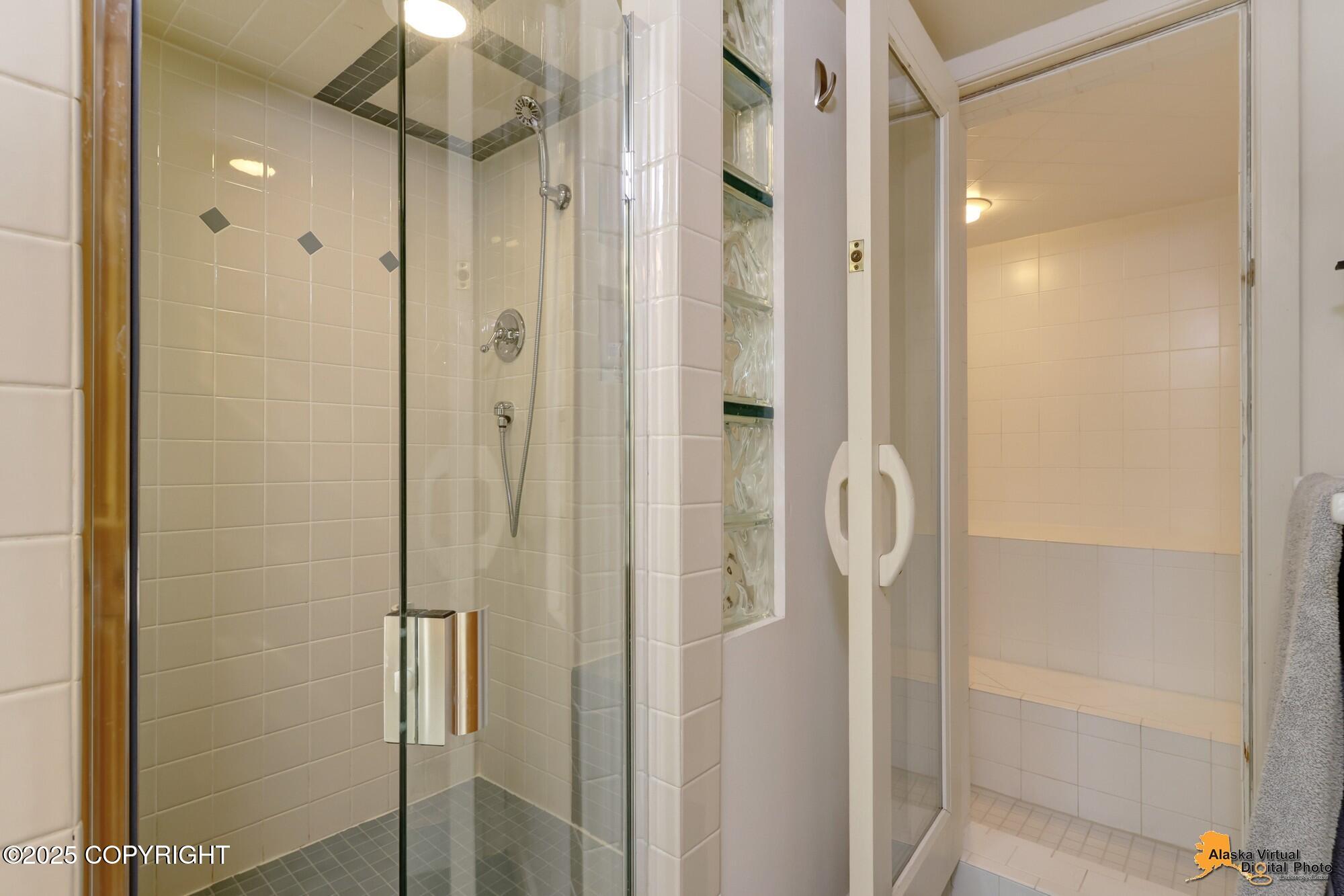 Anchorage, Alaska, 99501, United States, 4 Bedrooms Bedrooms, ,5 BathroomsBathrooms,Residential,Active,1920233