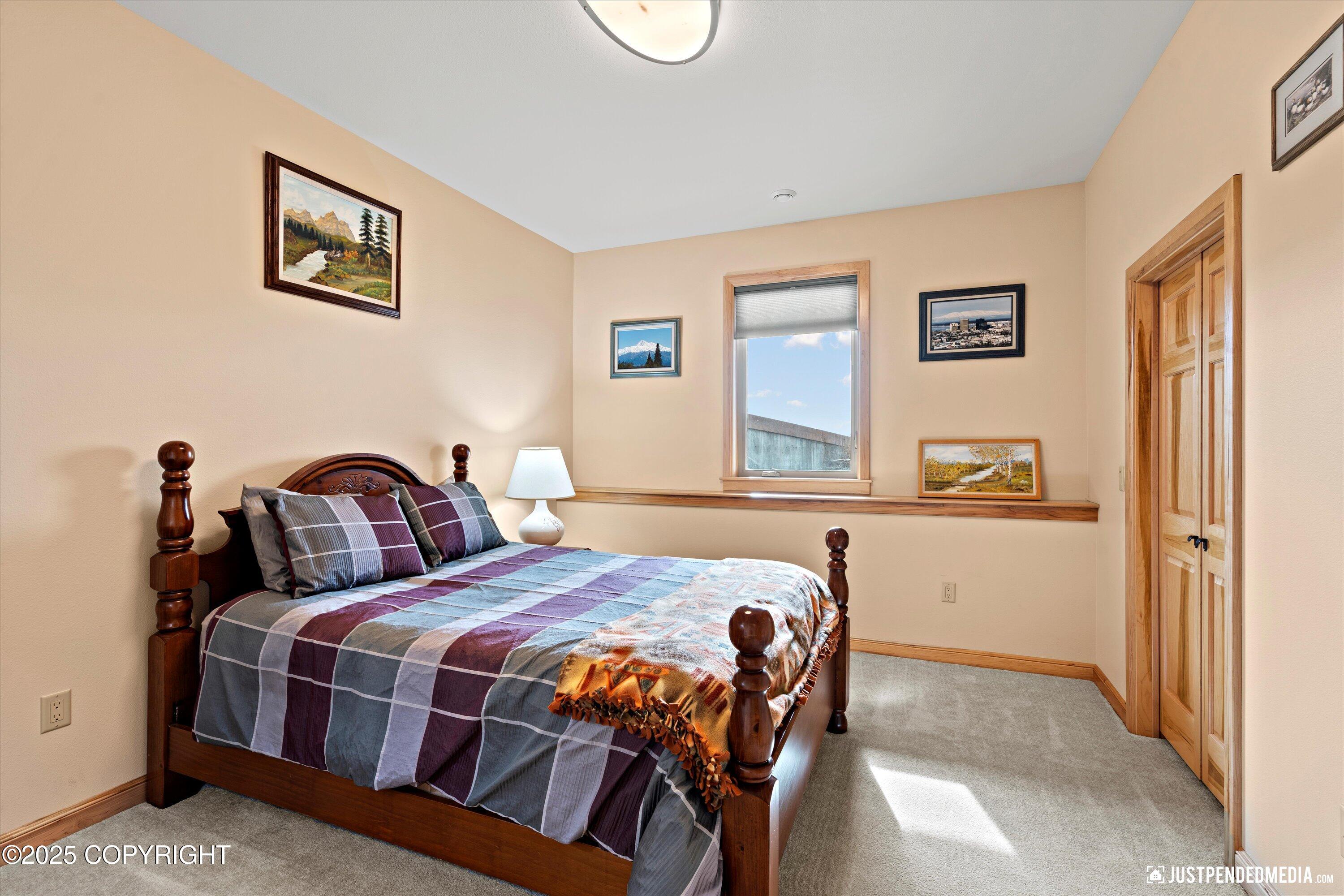Eagle River, Alaska, 99577, United States, 4 Bedrooms Bedrooms, ,5 BathroomsBathrooms,Residential,Active,1849197