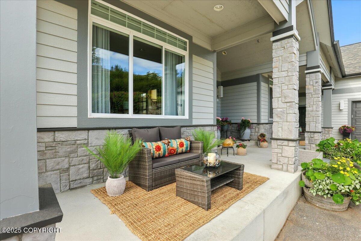 Anchorage, Alaska, 99516, United States, 6 Bedrooms Bedrooms, ,5 BathroomsBathrooms,Residential,Active,1914593