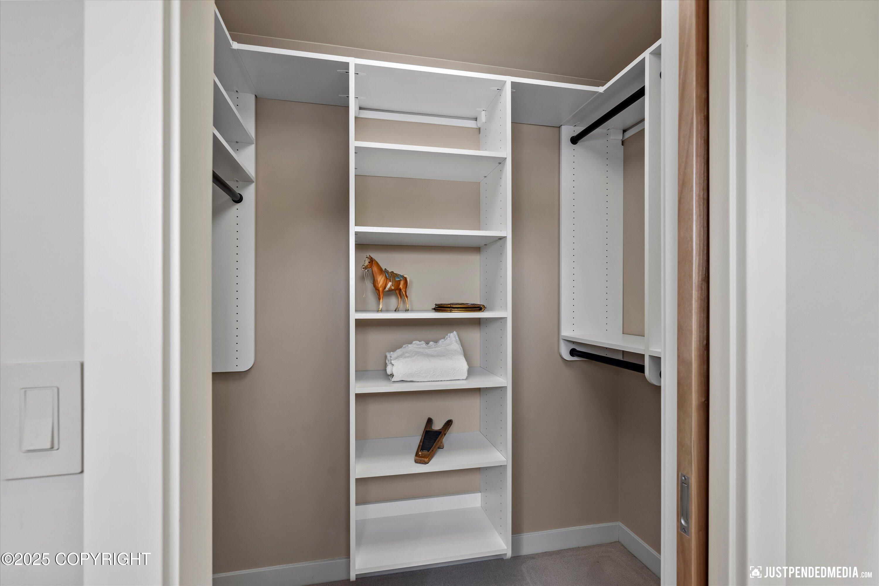 Anchorage, Alaska, 99517, United States, 3 Bedrooms Bedrooms, ,5 BathroomsBathrooms,Residential,Active,1849181