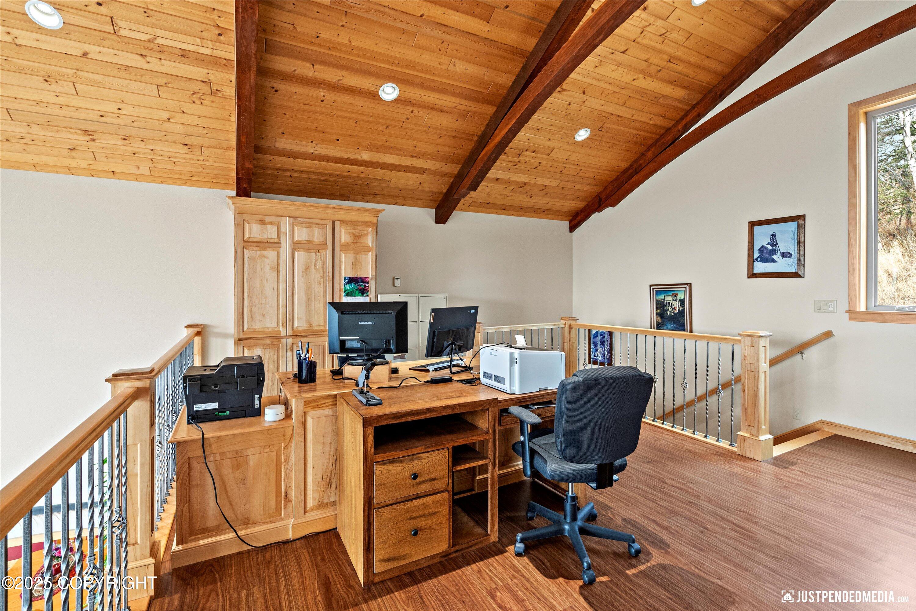 Eagle River, Alaska, 99577, United States, 4 Bedrooms Bedrooms, ,5 BathroomsBathrooms,Residential,Active,1849197