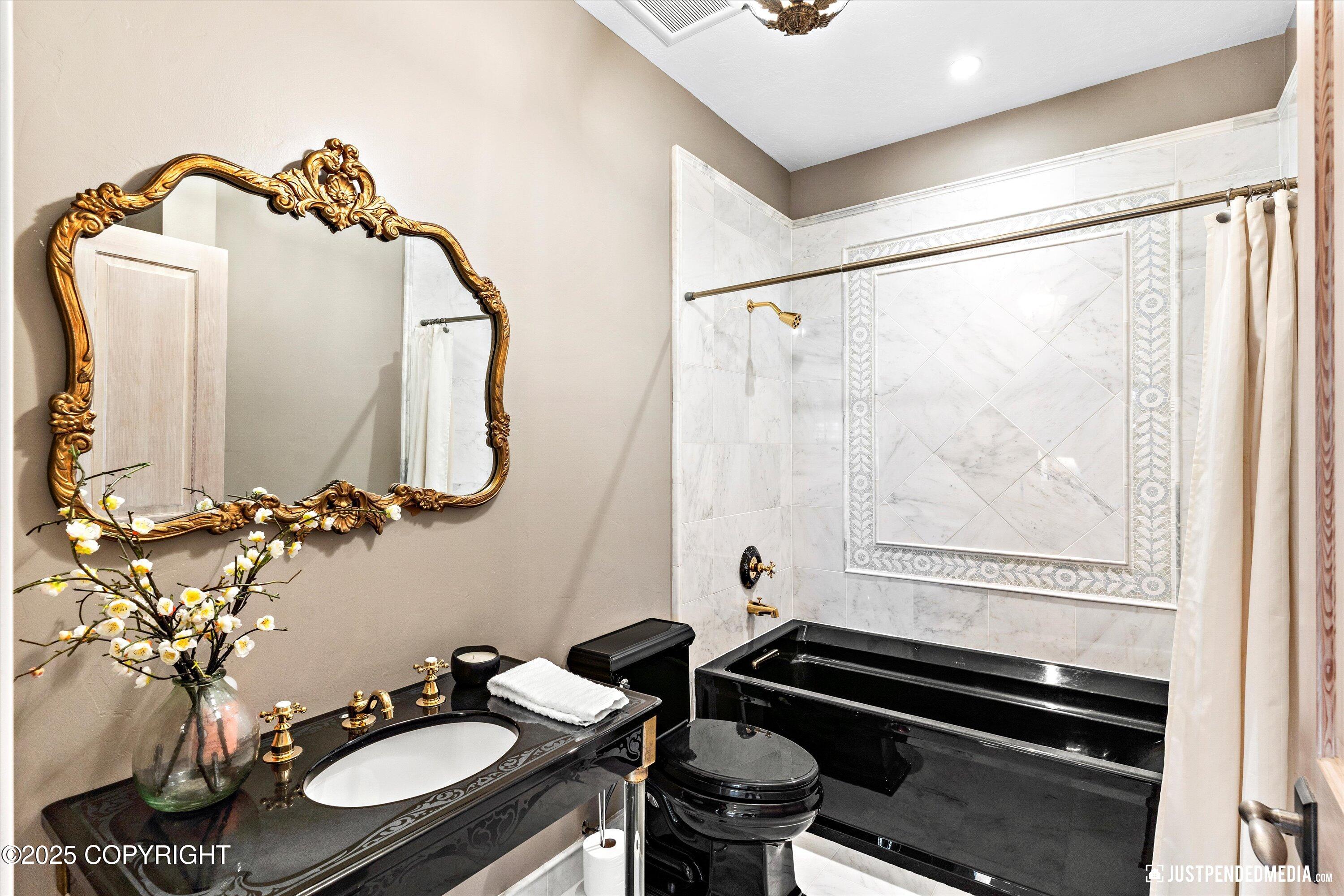 Anchorage, Alaska, 99502, United States, 5 Bedrooms Bedrooms, ,8 BathroomsBathrooms,Residential,Active,1964267