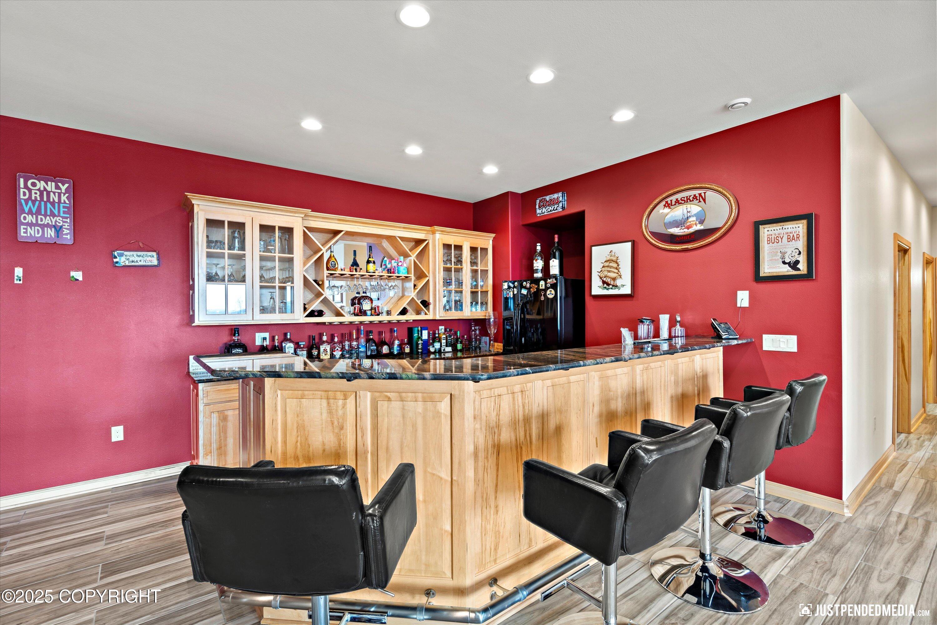 Eagle River, Alaska, 99577, United States, 4 Bedrooms Bedrooms, ,5 BathroomsBathrooms,Residential,Active,1849197