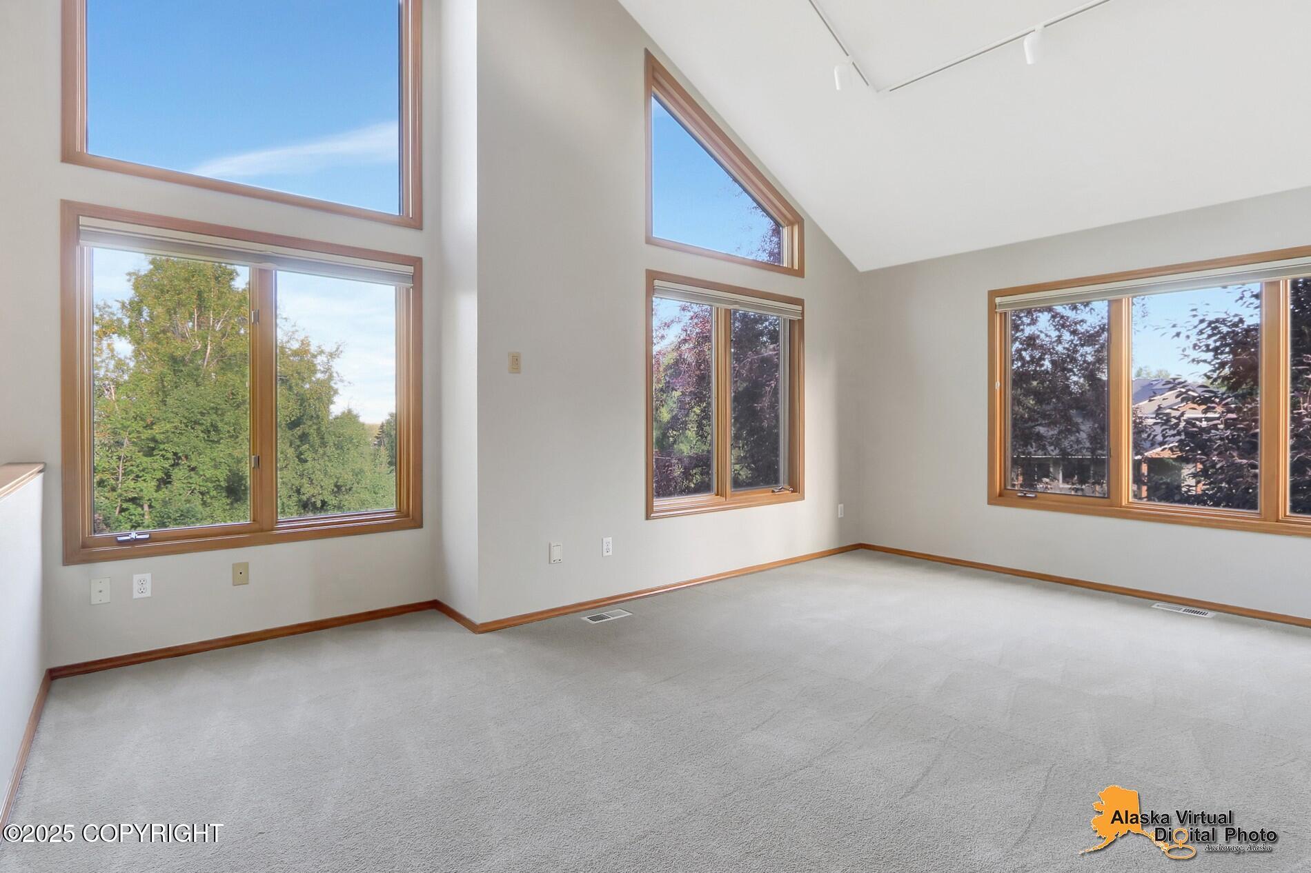 Anchorage, Alaska, 99504, United States, 6 Bedrooms Bedrooms, ,5 BathroomsBathrooms,Residential,Active,1926712