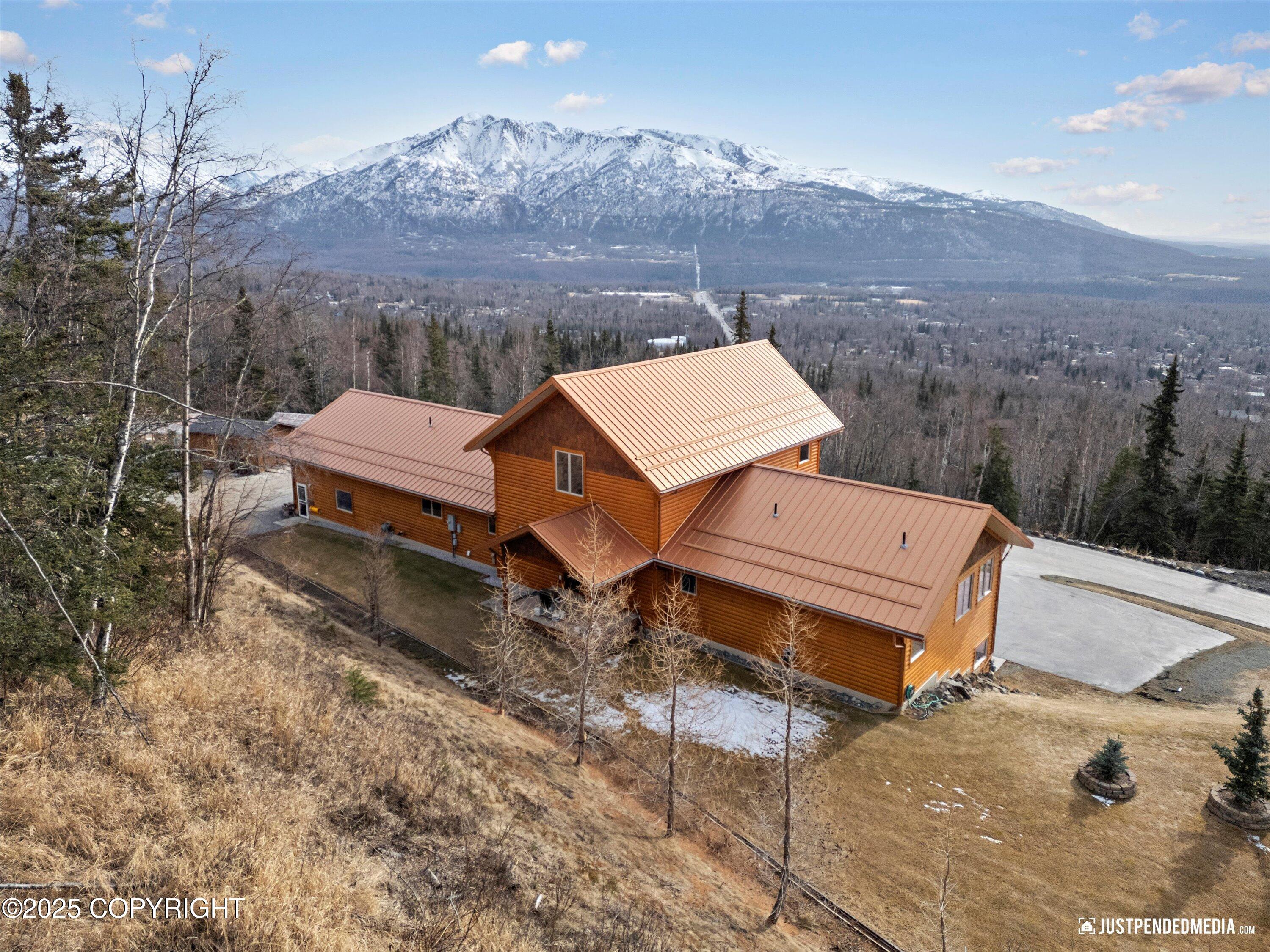 Eagle River, Alaska, 99577, United States, 4 Bedrooms Bedrooms, ,5 BathroomsBathrooms,Residential,Active,1849197